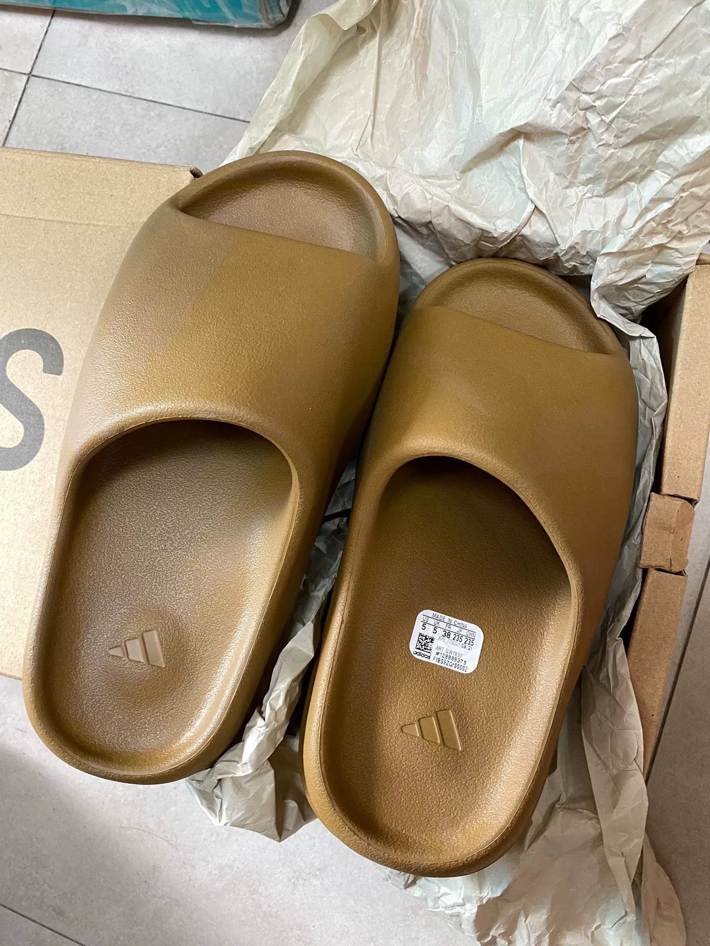 Yeezy Yeezy Lowtop Sneakers 38 Men Size US 6 / EU 39 - 2 Thumbnail