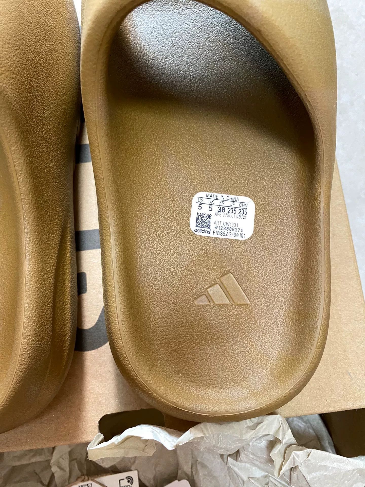 Yeezy Yeezy Lowtop Sneakers 38 Men Size US 6 / EU 39 - 3 Thumbnail