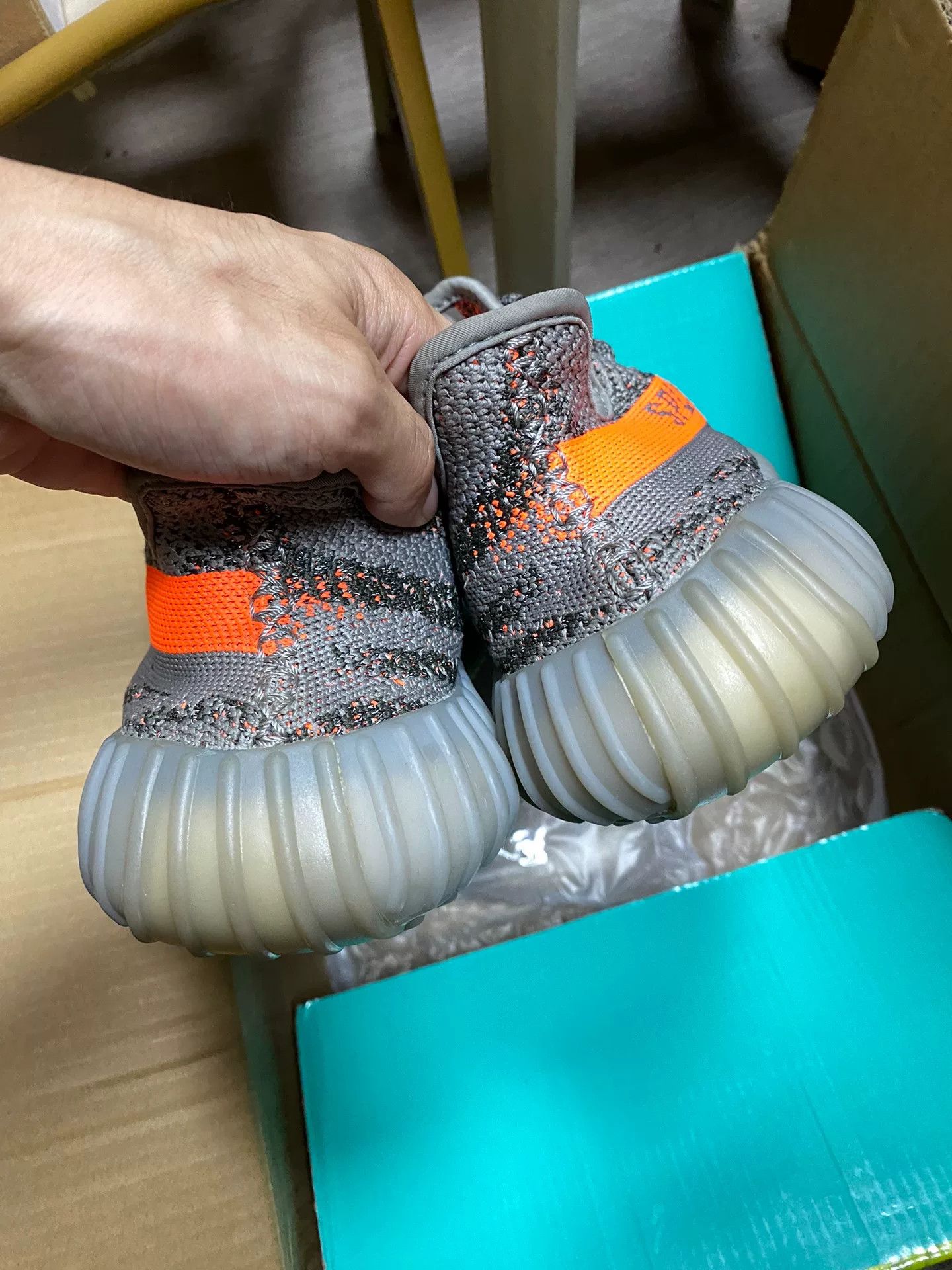 Adidas Adidas YEEZY350 Gray Lowtop Sneakers 38 Men Size US 6 / EU 39 - 3 Thumbnail