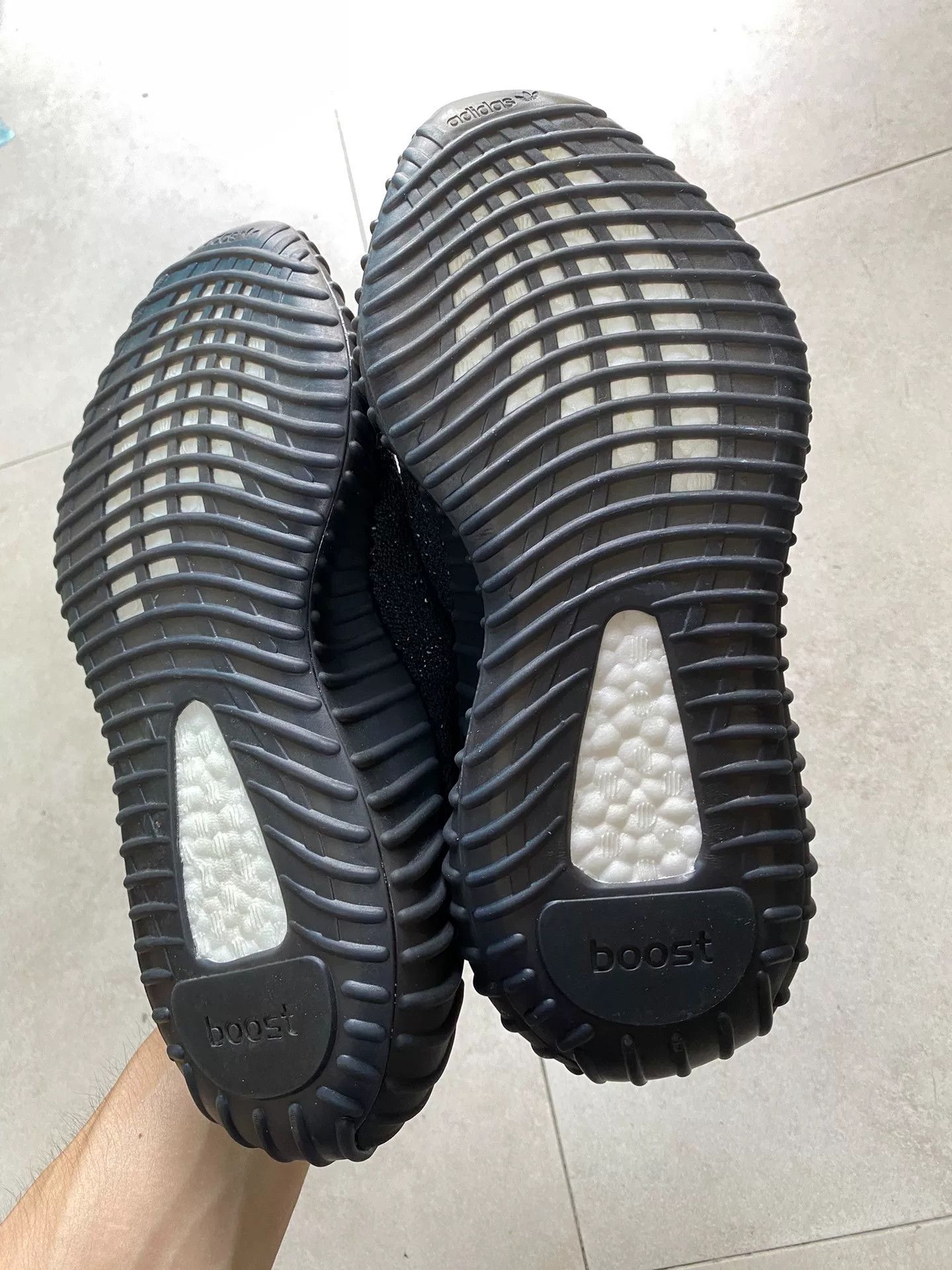 Adidas Adidas YEEZY3 Black Lowtop Sneakers 38 Men Size US 6 / EU 39 - 7 Thumbnail