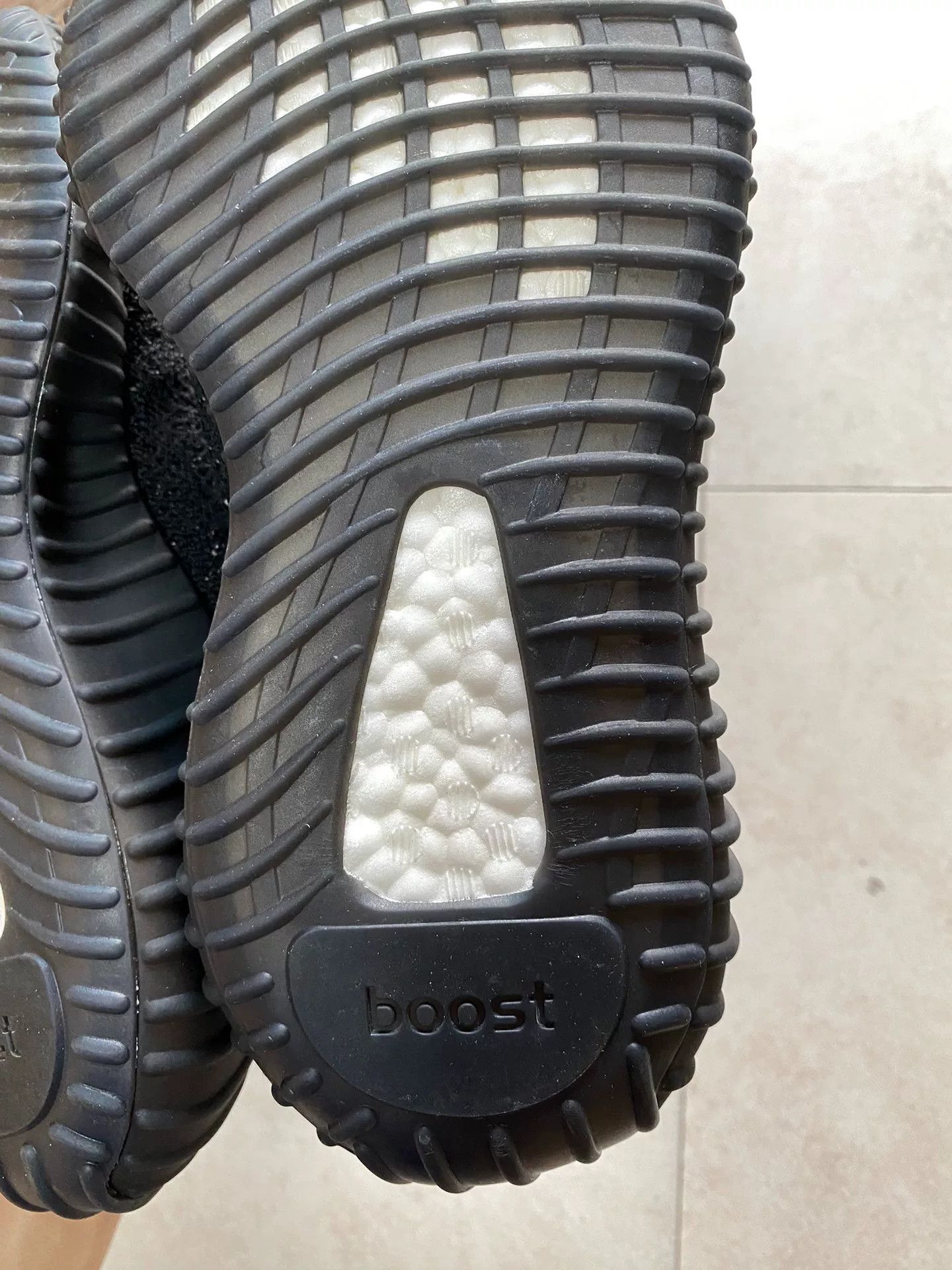 Adidas Adidas YEEZY3 Black Lowtop Sneakers 38 Men Size US 6 / EU 39 - 3 Thumbnail