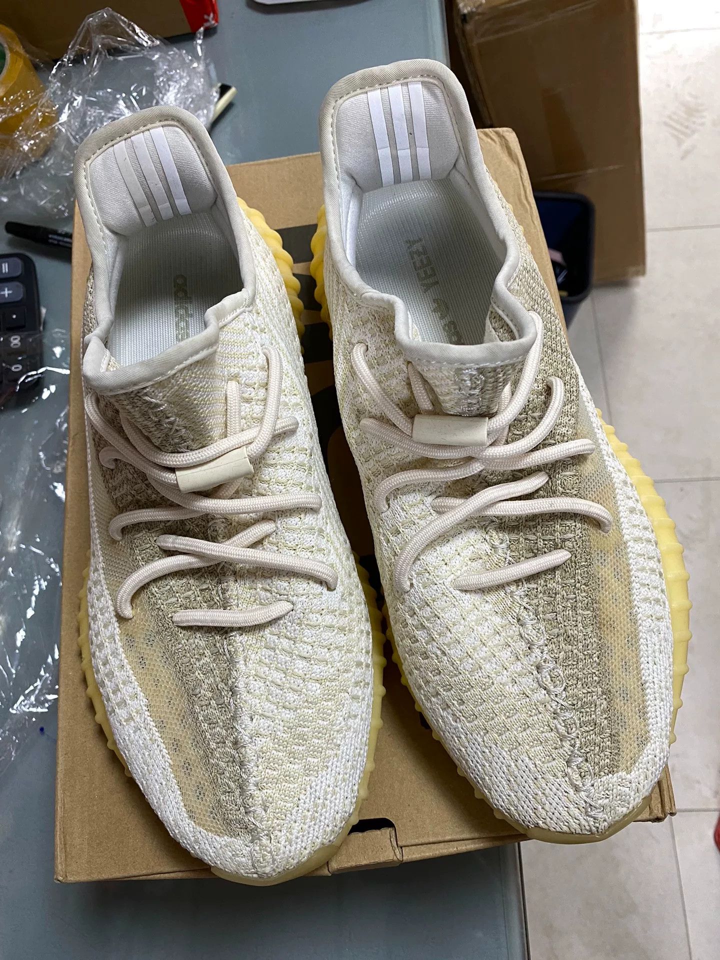 Yeezy Yeezy White Lowtop Sneakers 9 Men Size US 9 / EU 42 - 2 Thumbnail