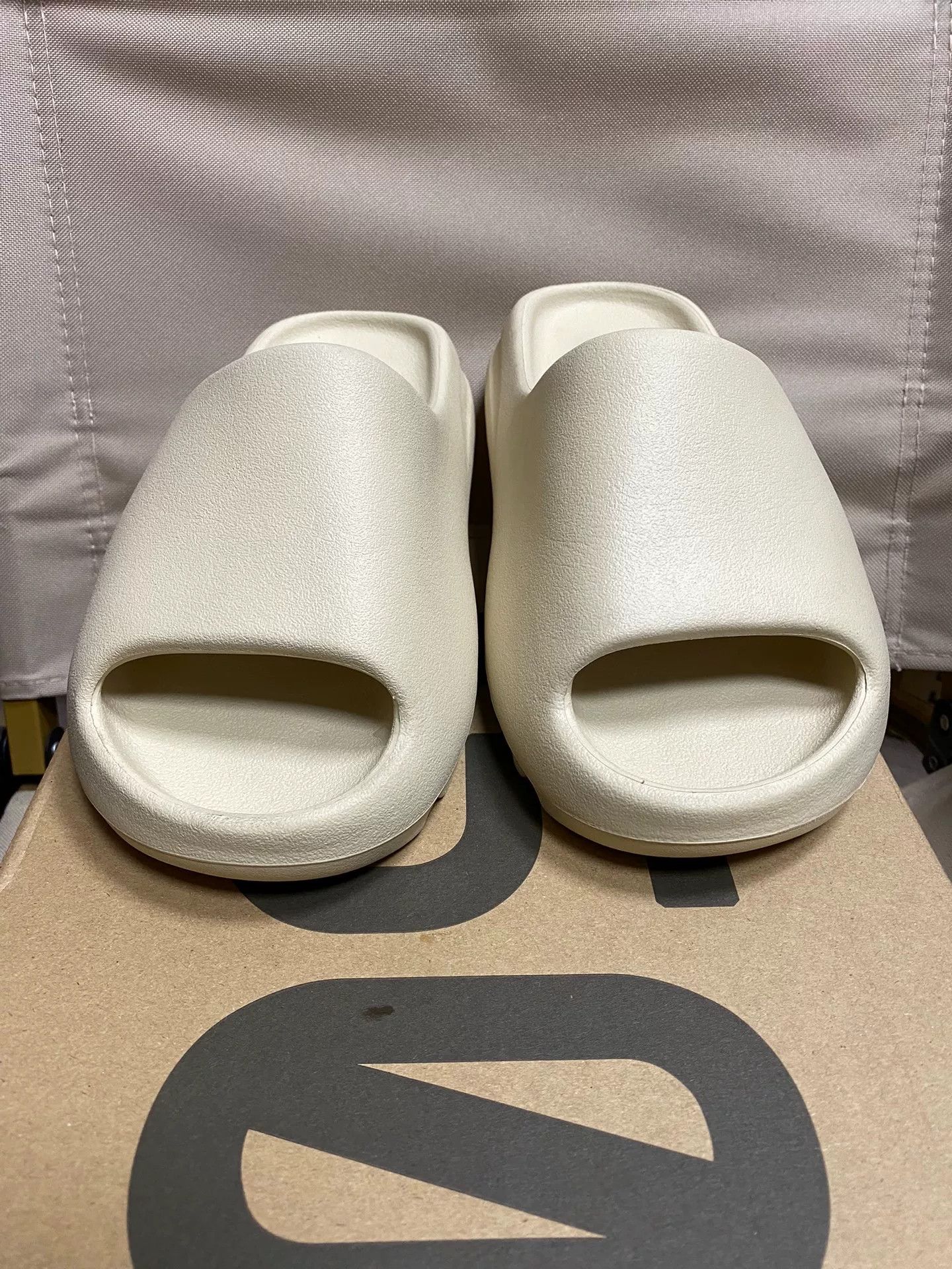 Yeezy Yeezy White Lowtop Sneakers 39 Men Size US 6.5 / EU 39-40 - 6 Thumbnail