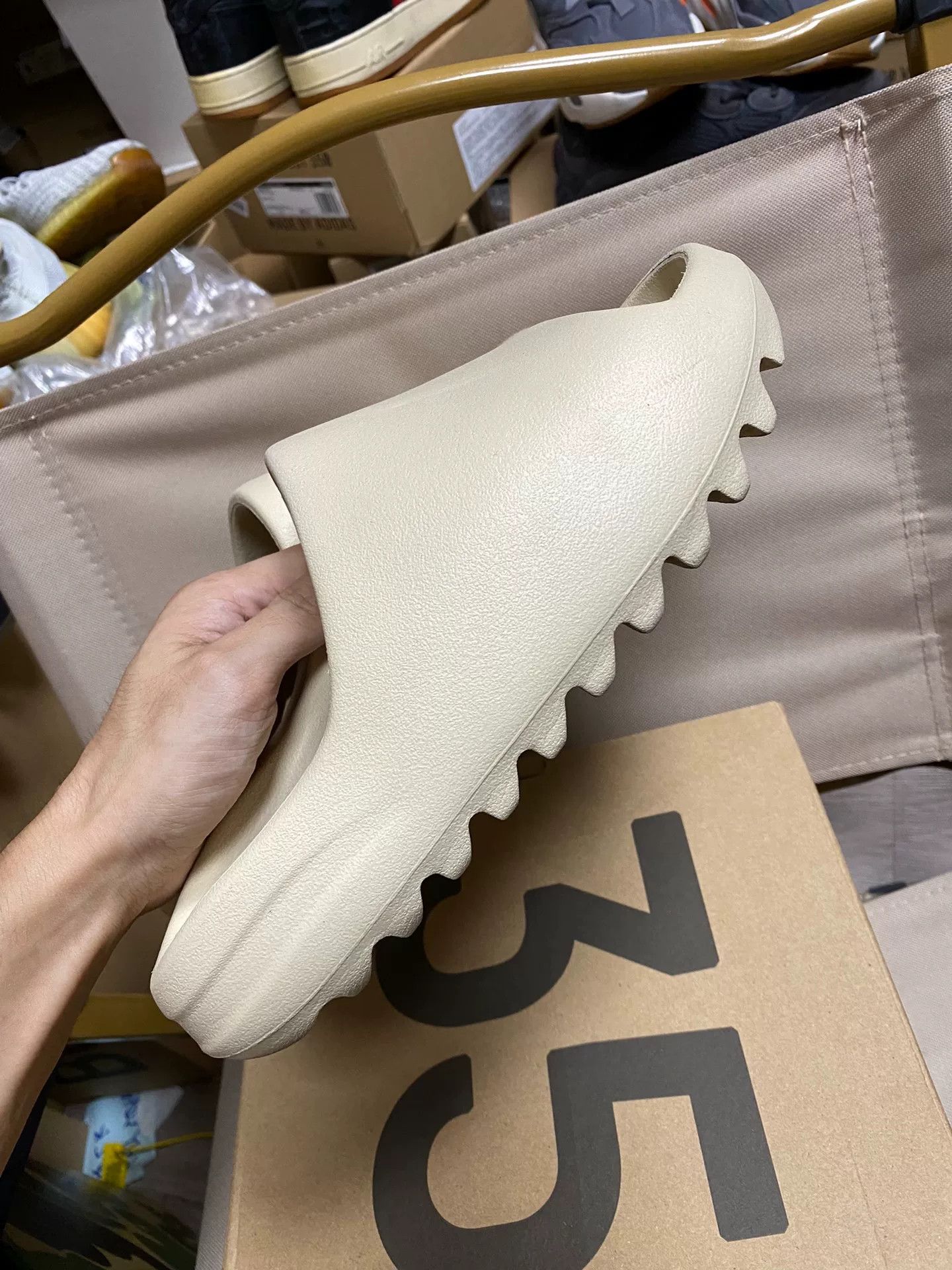 Yeezy Yeezy White Lowtop Sneakers 39 Men Size US 6.5 / EU 39-40 - 2 Thumbnail