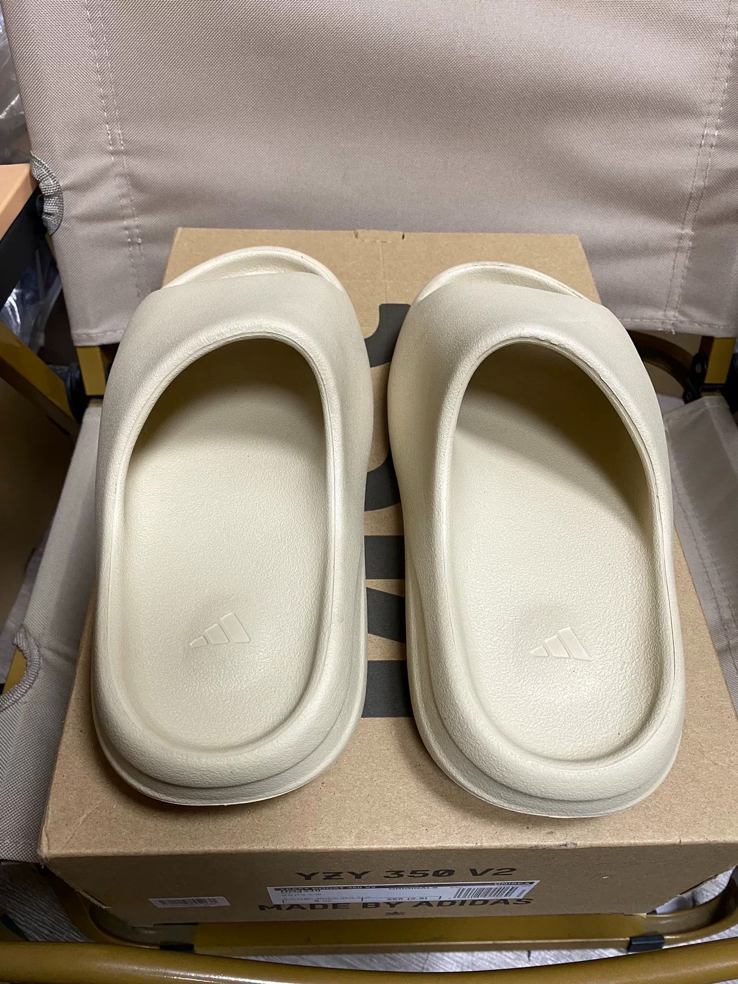 Yeezy Yeezy White Lowtop Sneakers 39 Men Size US 6.5 / EU 39-40 - 7 Thumbnail