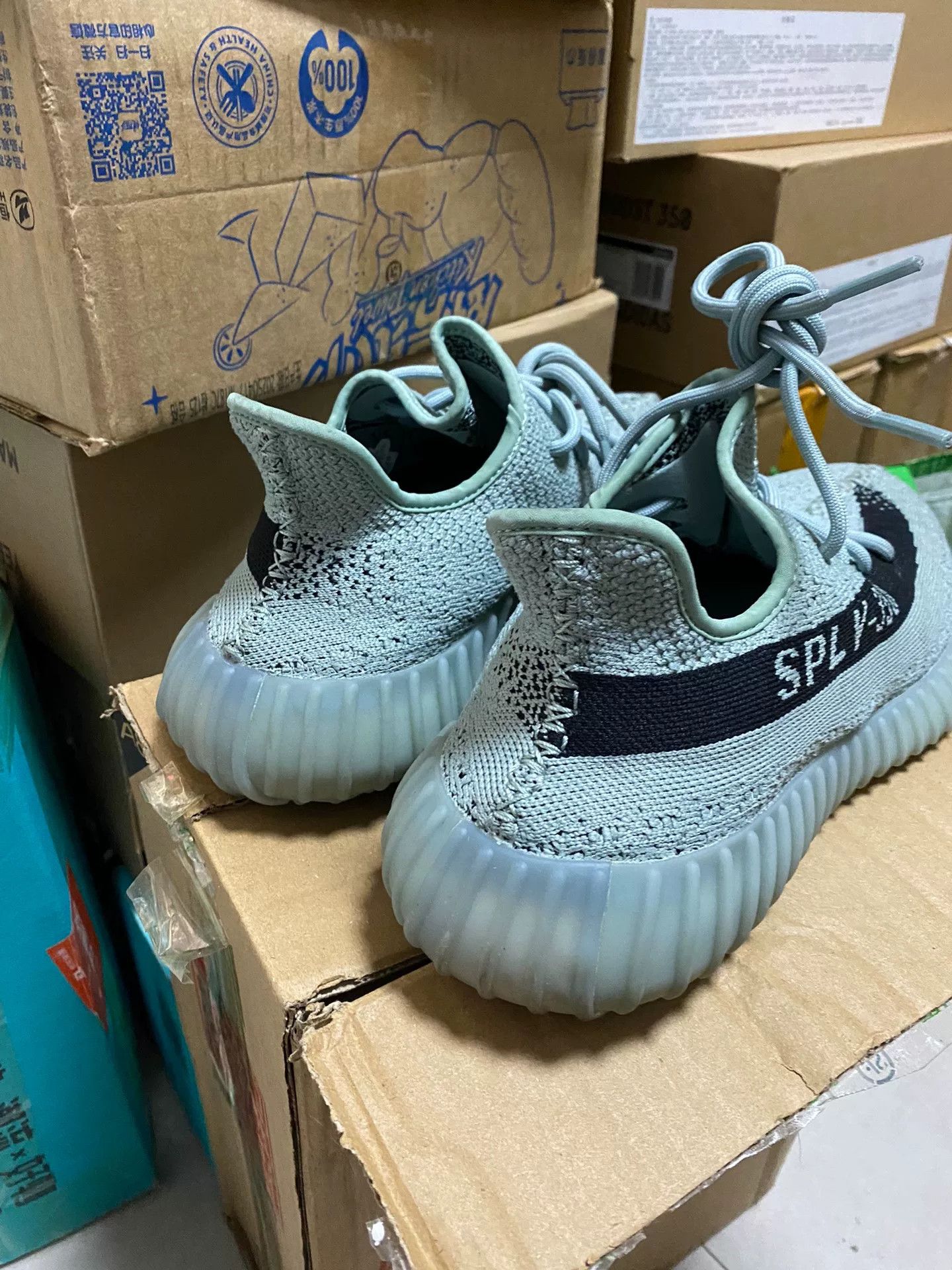 Yeezy Yeezy Green Lowtop Sneakers 42 Men Size US 9 / EU 42 - 7 Thumbnail