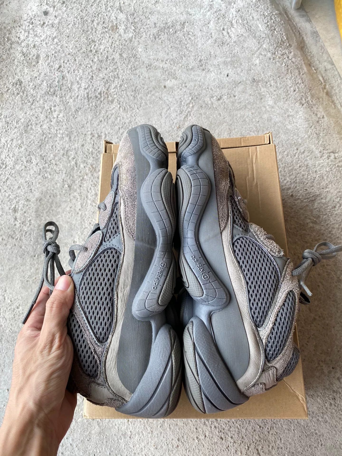 Yeezy Yeezy Gray Lowtop Sneakers 9 Men Size US 9 / EU 42 - 4 Thumbnail