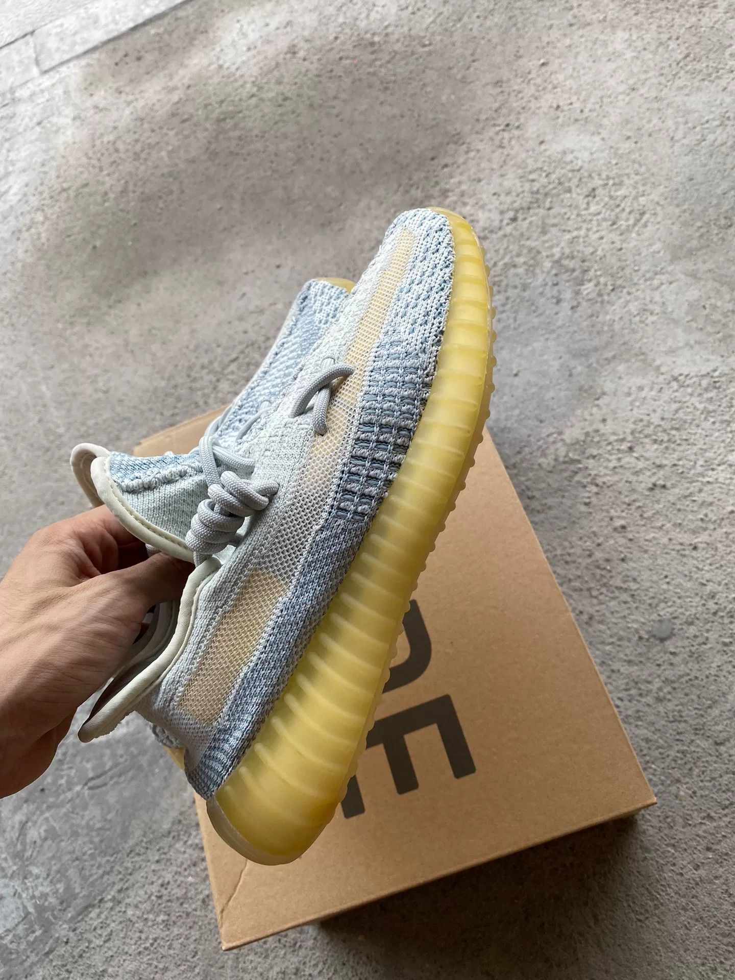 Adidas Adidas YEEZY350 White Lowtop Sneakers 36 Men Size US 5 / EU 37 - 3 Thumbnail