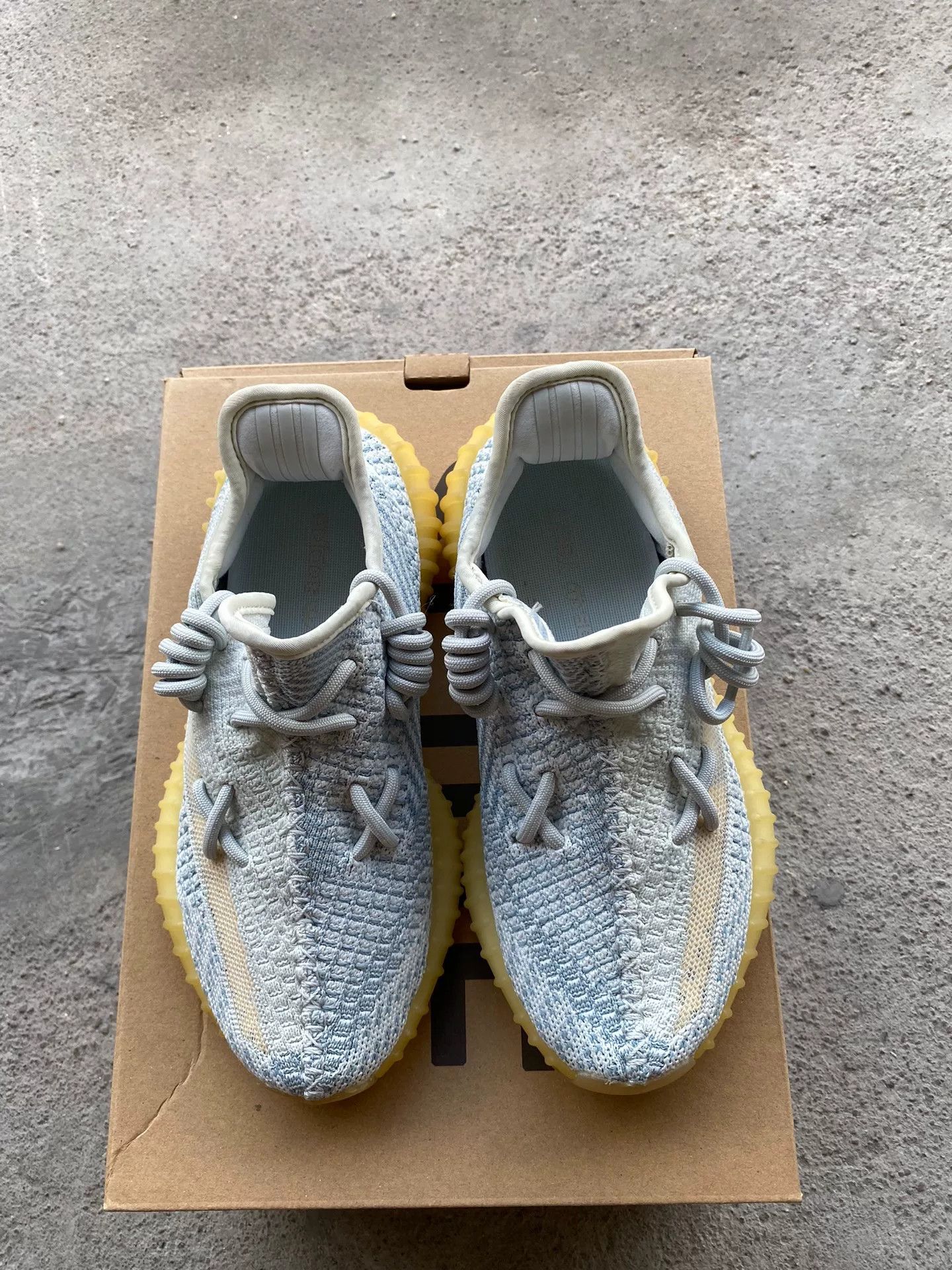 Adidas Adidas YEEZY350 White Lowtop Sneakers 36 Men Size US 5 / EU 37 - 9 Thumbnail