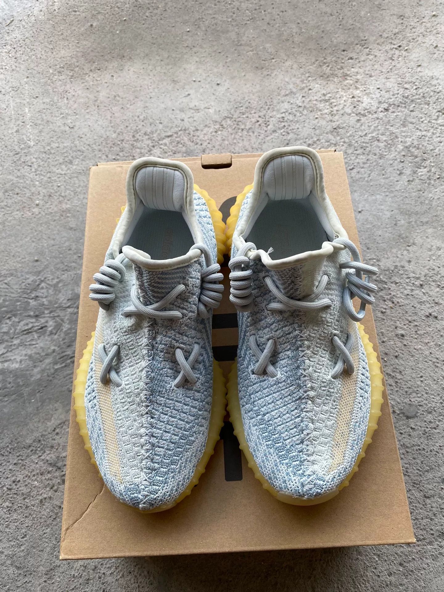 Adidas Adidas YEEZY350 White Lowtop Sneakers 36 Men Size US 5 / EU 37 - 8 Thumbnail