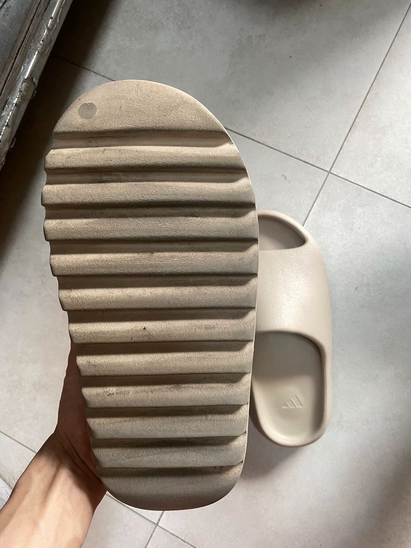 Yeezy Yeezy Brown Lowtop Sneakers 42 Men Size US 9 / EU 42 - 4 Thumbnail