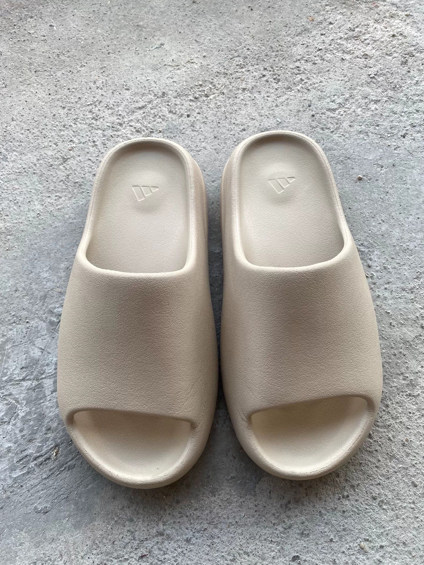 Yeezy Yeezy Brown Lowtop Sneakers 42 Men Size US 9 / EU 42 - 6 Thumbnail
