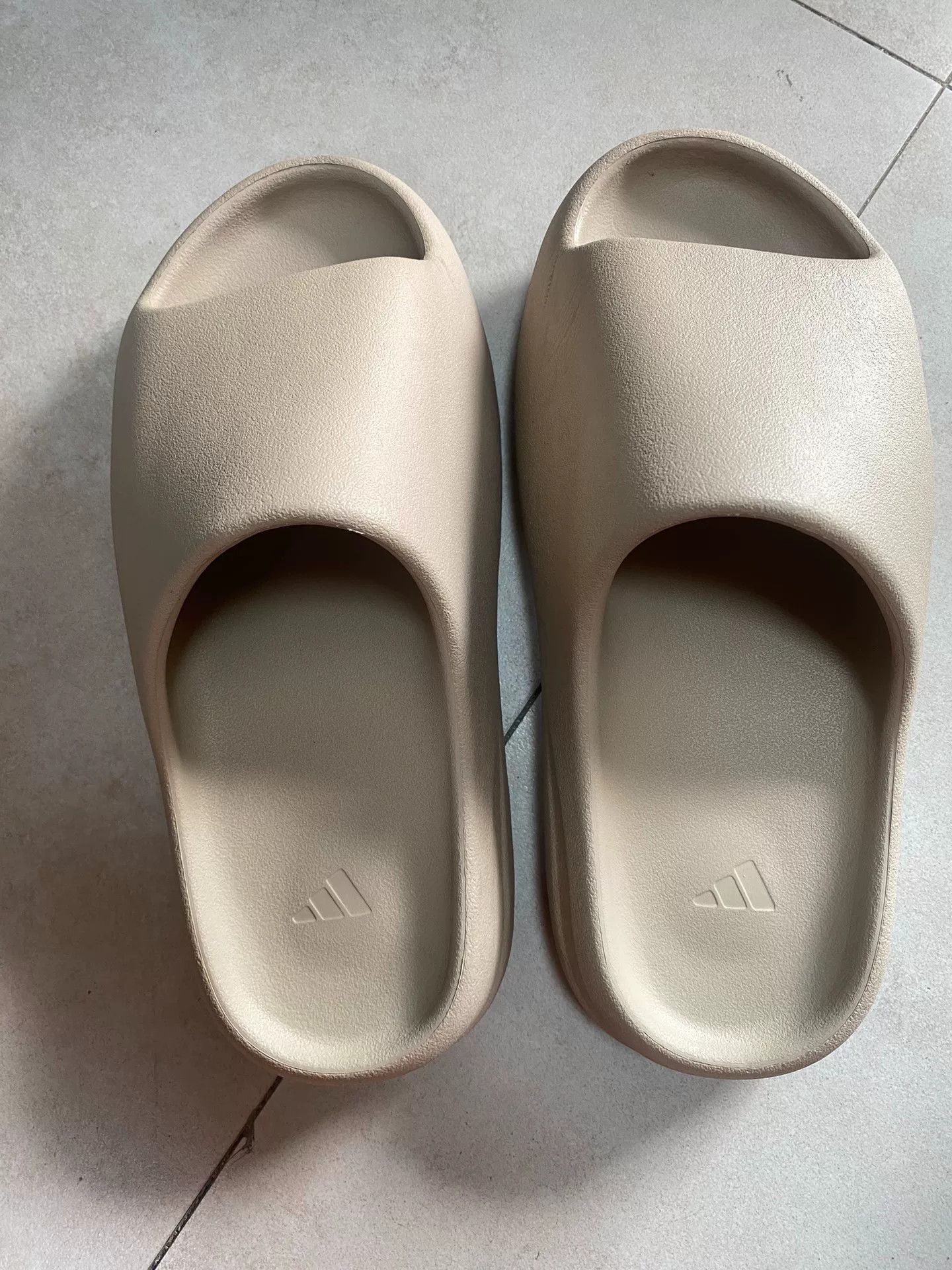 Yeezy Yeezy Brown Lowtop Sneakers 42 Men Size US 9 / EU 42 - 5 Thumbnail