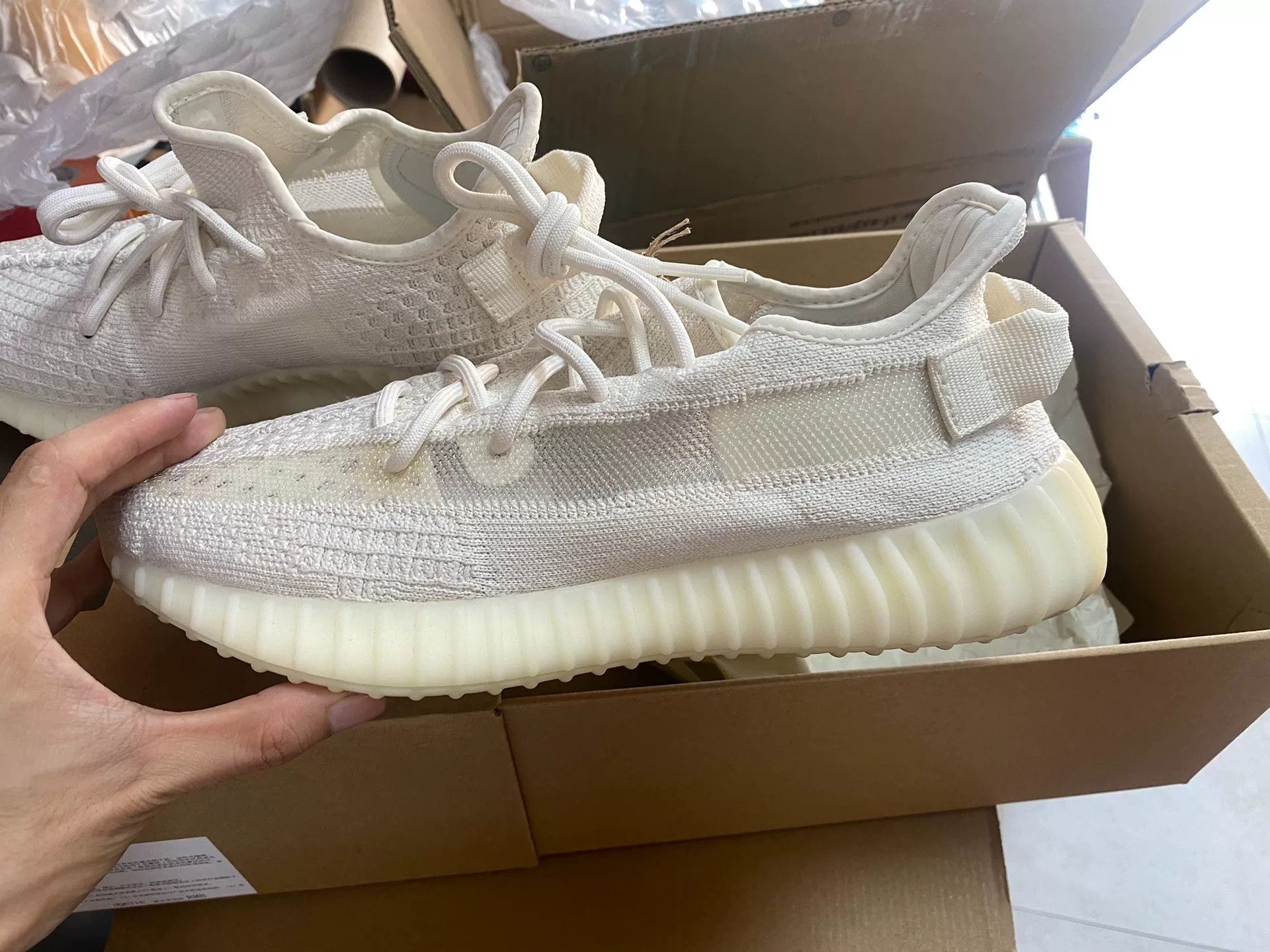 Adidas Adidas YEEZY350 White Lowtop Sneakers 35 Men Size US 5 / EU 37 - 8 Thumbnail