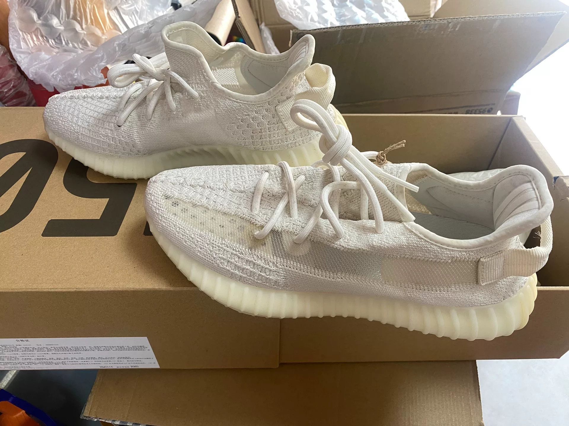 Adidas Adidas YEEZY350 White Lowtop Sneakers 35 Men Size US 5 / EU 37 - 9 Thumbnail