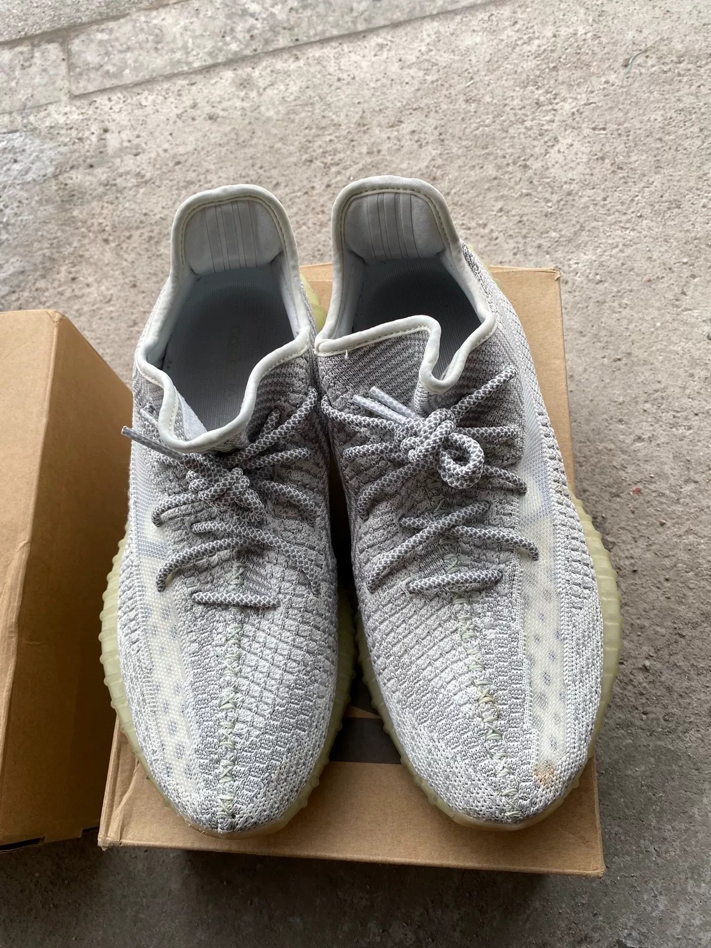 Adidas Adidas YEEZY350 Silver Lowtop Sneakers 10 Men Size US 10 / EU 43 - 9 Thumbnail