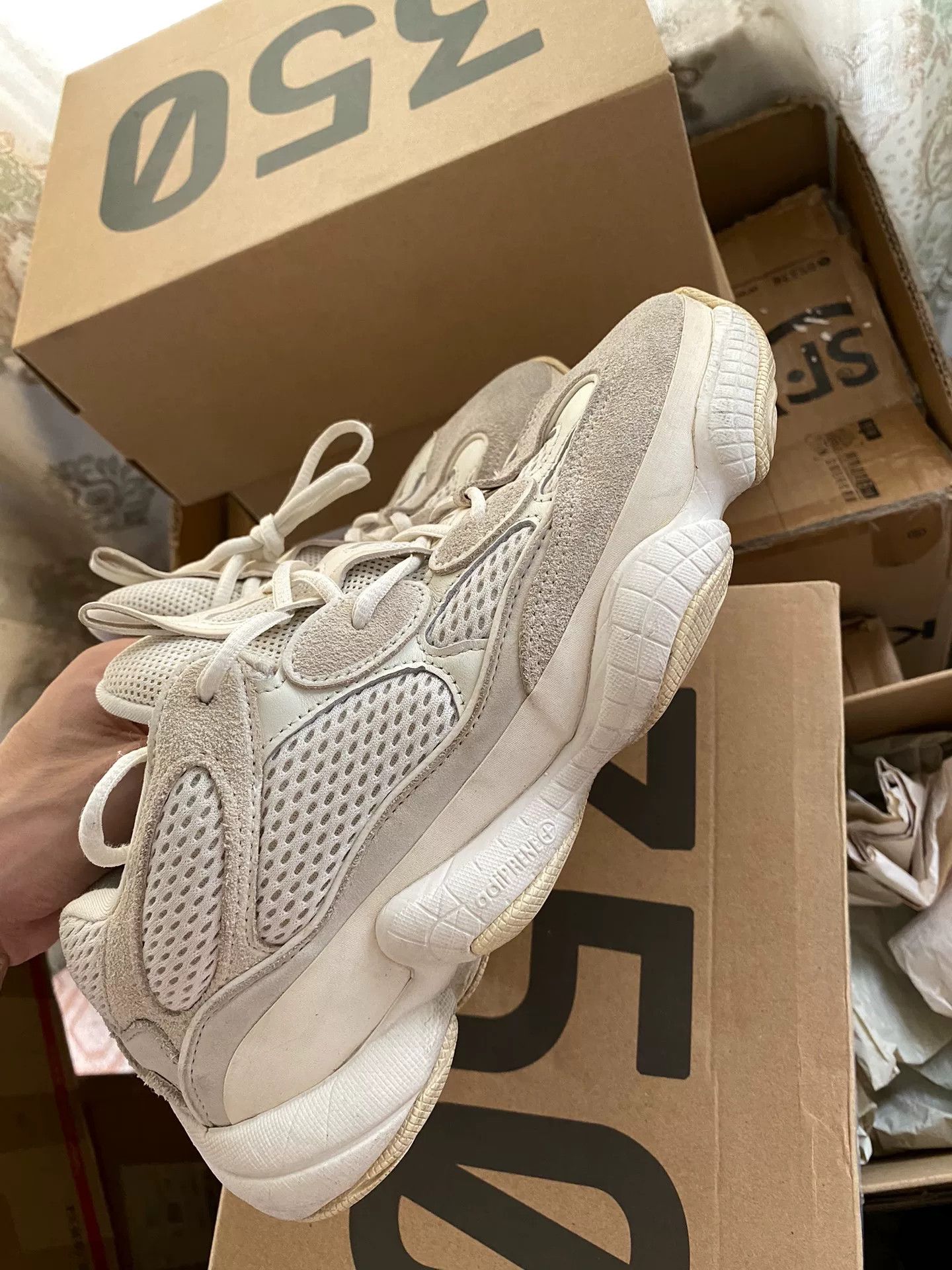 Adidas Adidas YEEZY500 White Lowtop Sneakers 40 Men Size US 7.5 / EU 40-41 - 4 Thumbnail