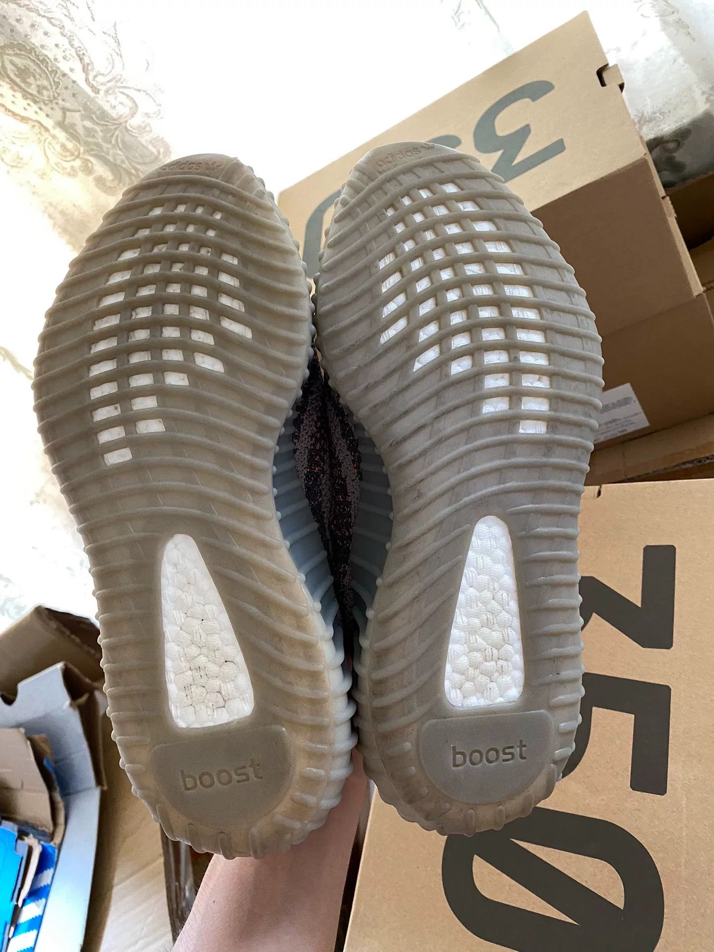 Adidas Adidas YEEZY350 Gray Lowtop Sneakers 42 Men Size US 9 / EU 42 - 7 Thumbnail