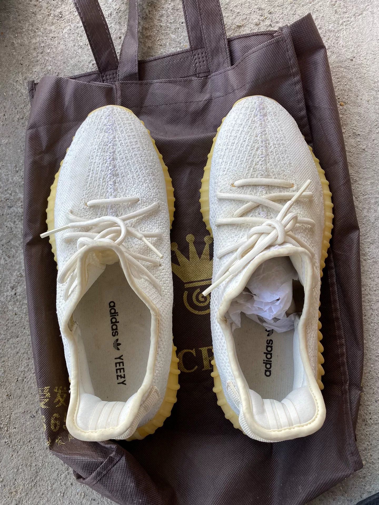 Yeezy Yeezy White Lowtop Sneakers 11 Men Size US 11 / EU 44 - 2 Thumbnail