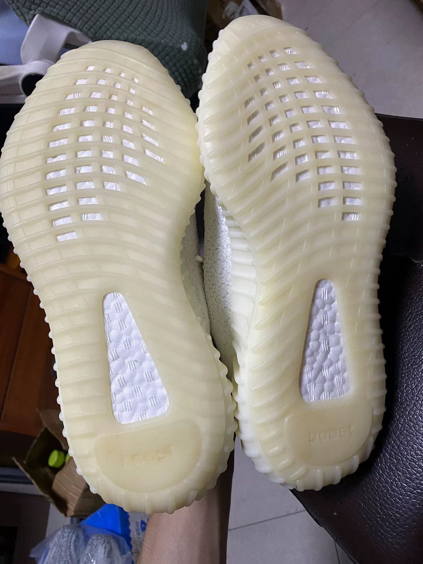 Adidas Adidas YEEZY350 White Lowtop Sneakers 40 Men Size US 7.5 / EU 40-41 - 6 Thumbnail