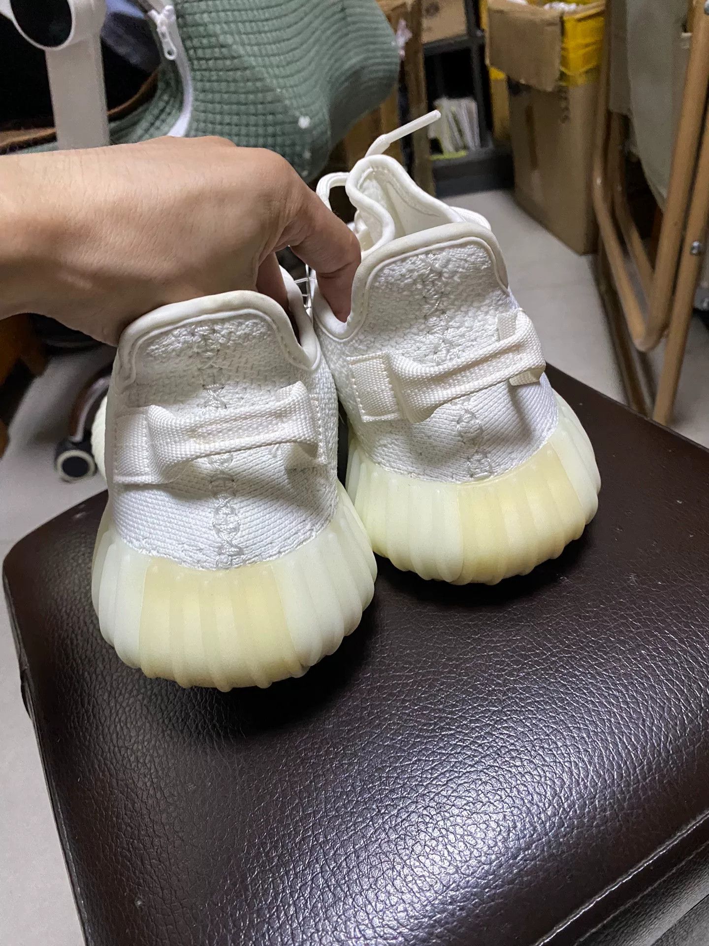 Adidas Adidas YEEZY350 White Lowtop Sneakers 40 Men Size US 7.5 / EU 40-41 - 5 Thumbnail
