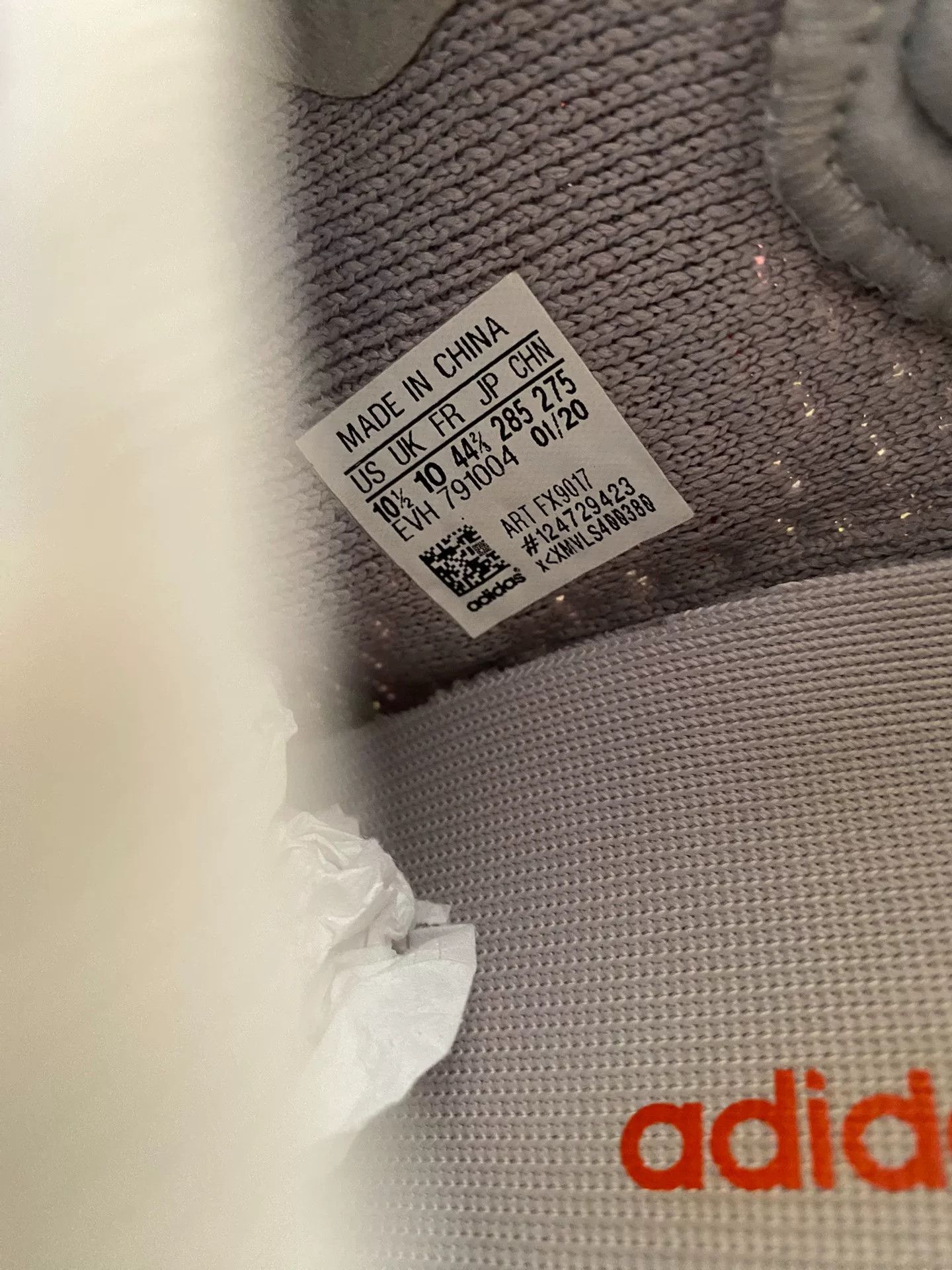 Adidas Adidas YEEZY350 Lowtop Sneakers 10 Men Size US 10 / EU 43 - 5 Thumbnail