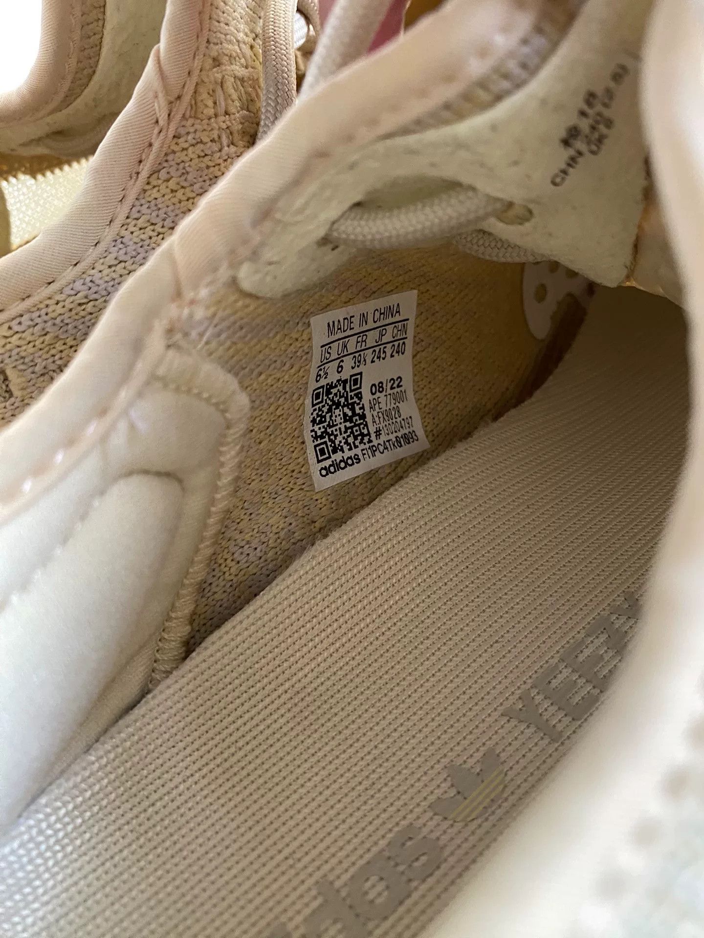 Adidas Adidas YEEZY350 Limited Yellow Lowtop Sneakers 39 Men Size US 6.5 / EU 39-40 - 6 Thumbnail