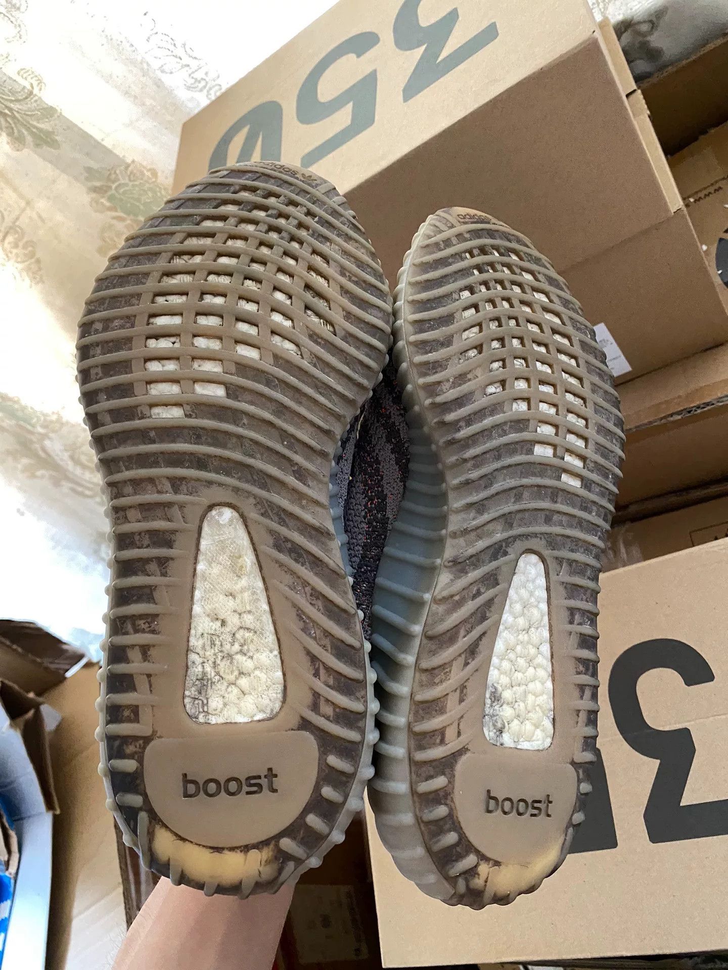 Adidas Adidas YEEZY350 Gray Lowtop Sneakers 9.5 Men Size US 9.5 / EU 42-43 - 8 Thumbnail