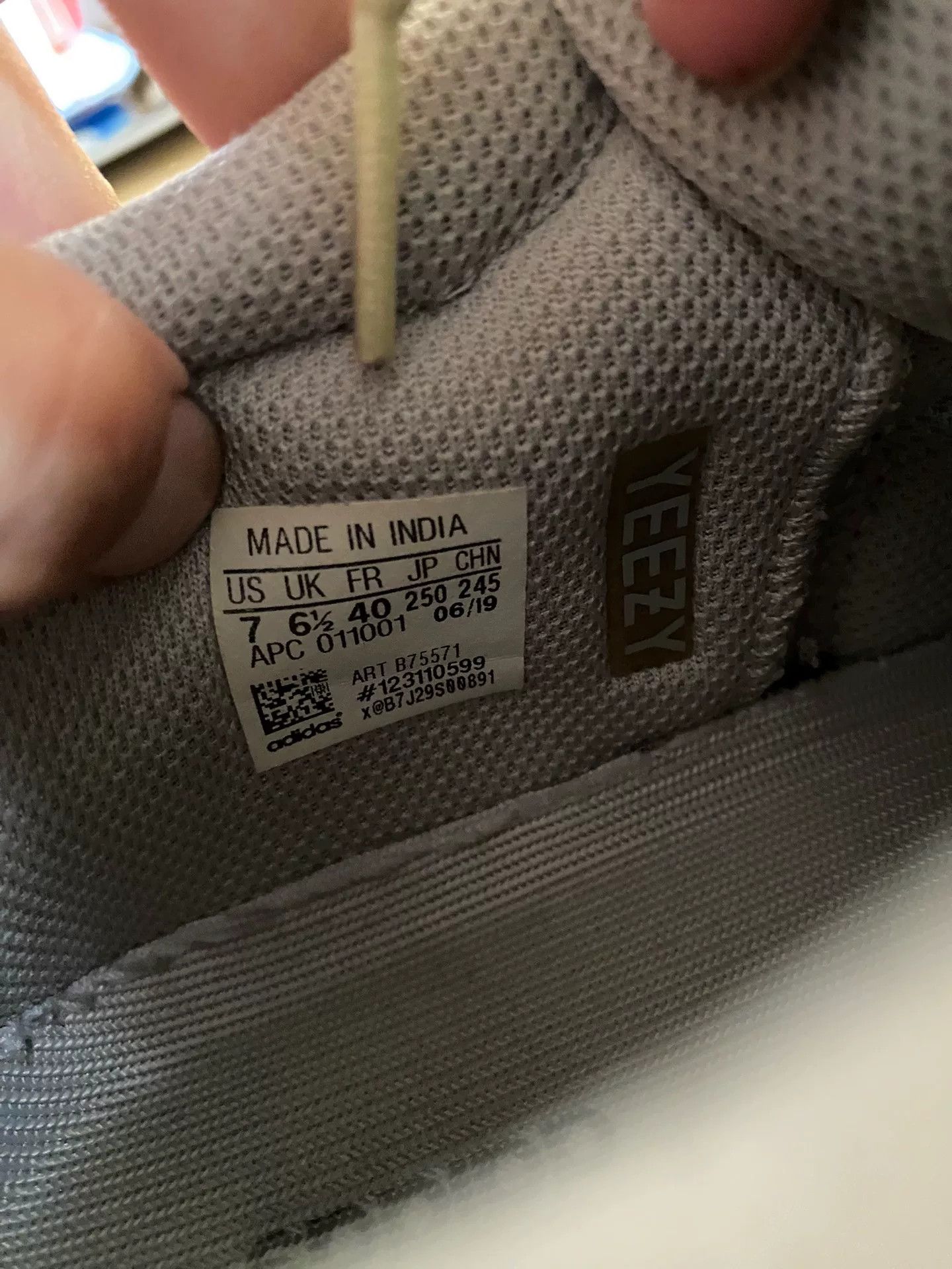 Adidas Adidas YEEZY700 Lowtop Sneakers 40 Men Size US 7.5 / EU 40-41 - 8 Thumbnail