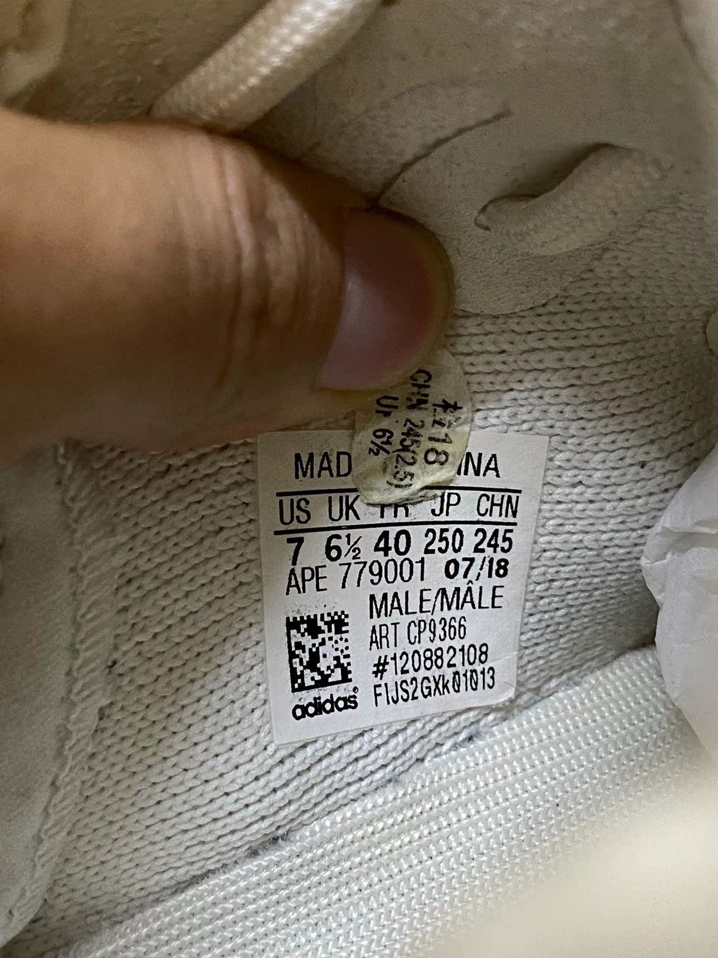 Adidas Adidas YEEZY350 White Lowtop Sneakers 40 Men Size US 7.5 / EU 40-41 - 6 Thumbnail