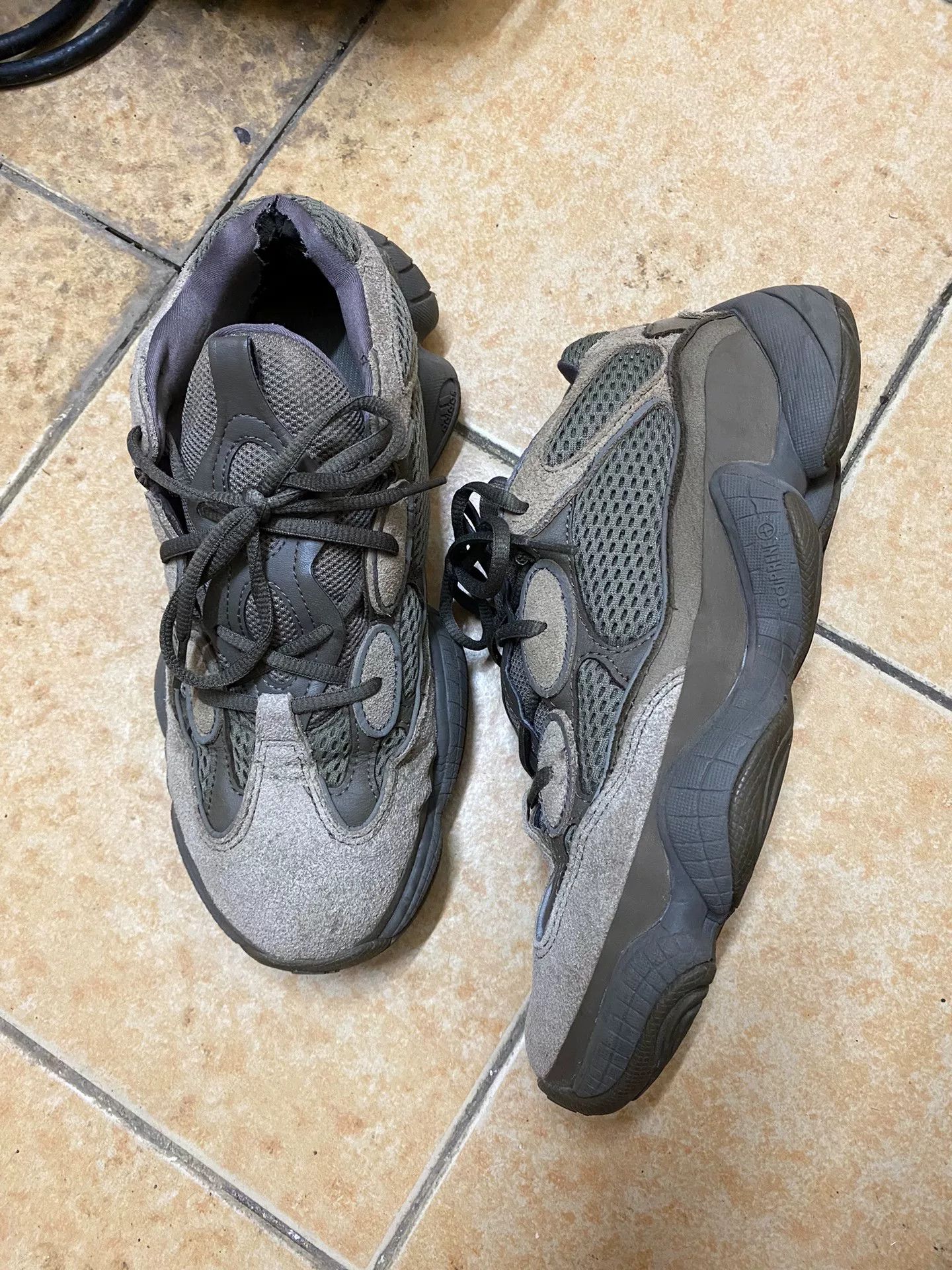 Adidas Adidas YEEZY500 Brown Lowtop Sneakers 42 Men Size US 9 / EU 42 - 3 Thumbnail