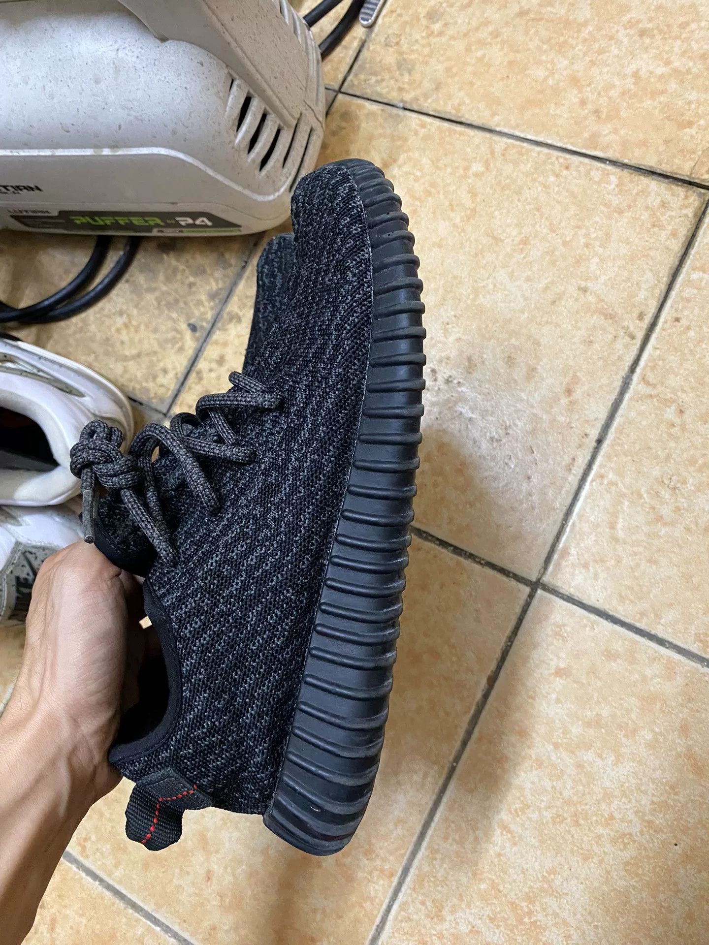 Yeezy Yeezy Black Lowtop Sneakers 41 Men Size US 8.5 / EU 41-42 - 4 Thumbnail
