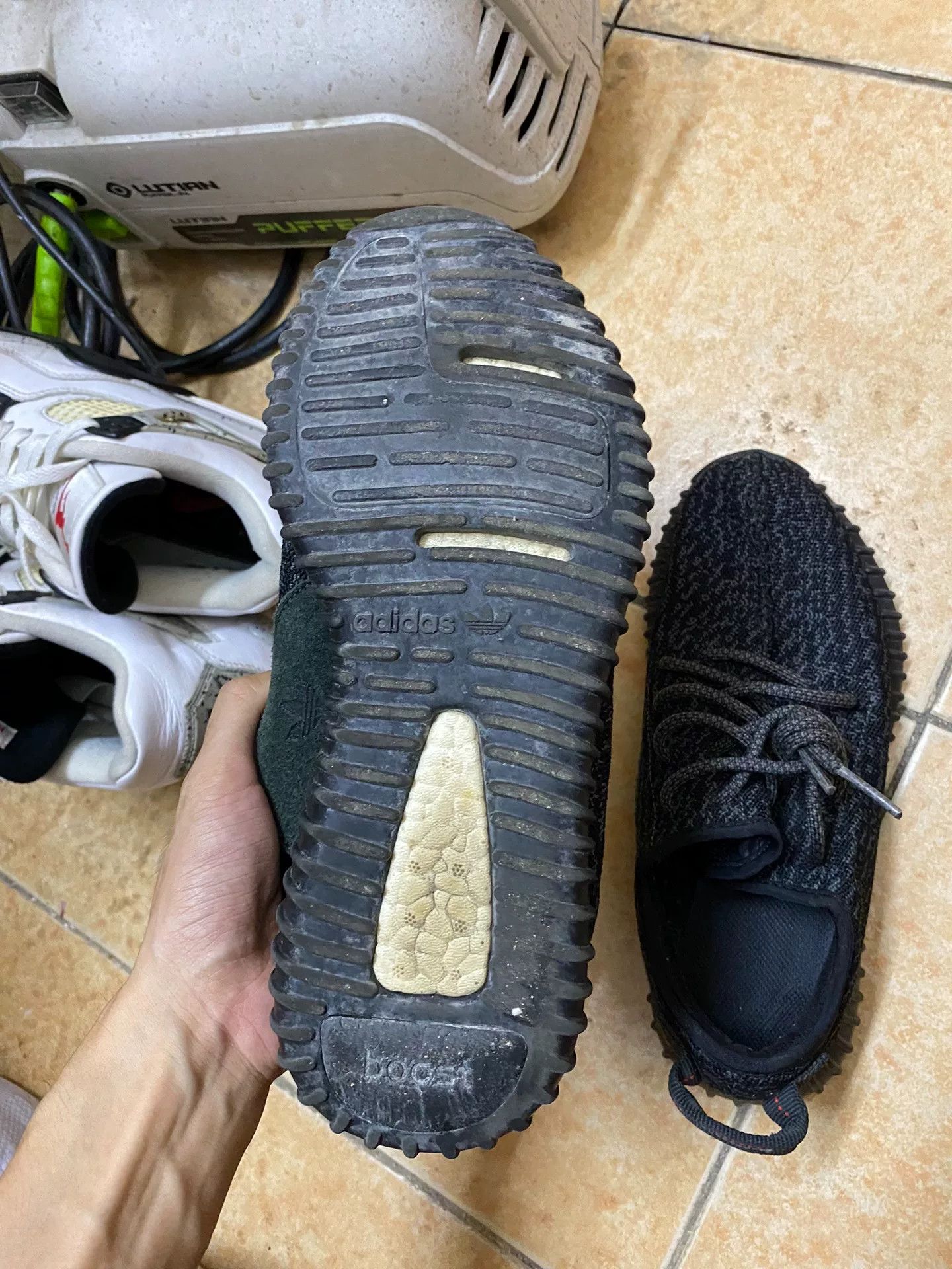 Yeezy Yeezy Black Lowtop Sneakers 41 Men Size US 8.5 / EU 41-42 - 8 Thumbnail
