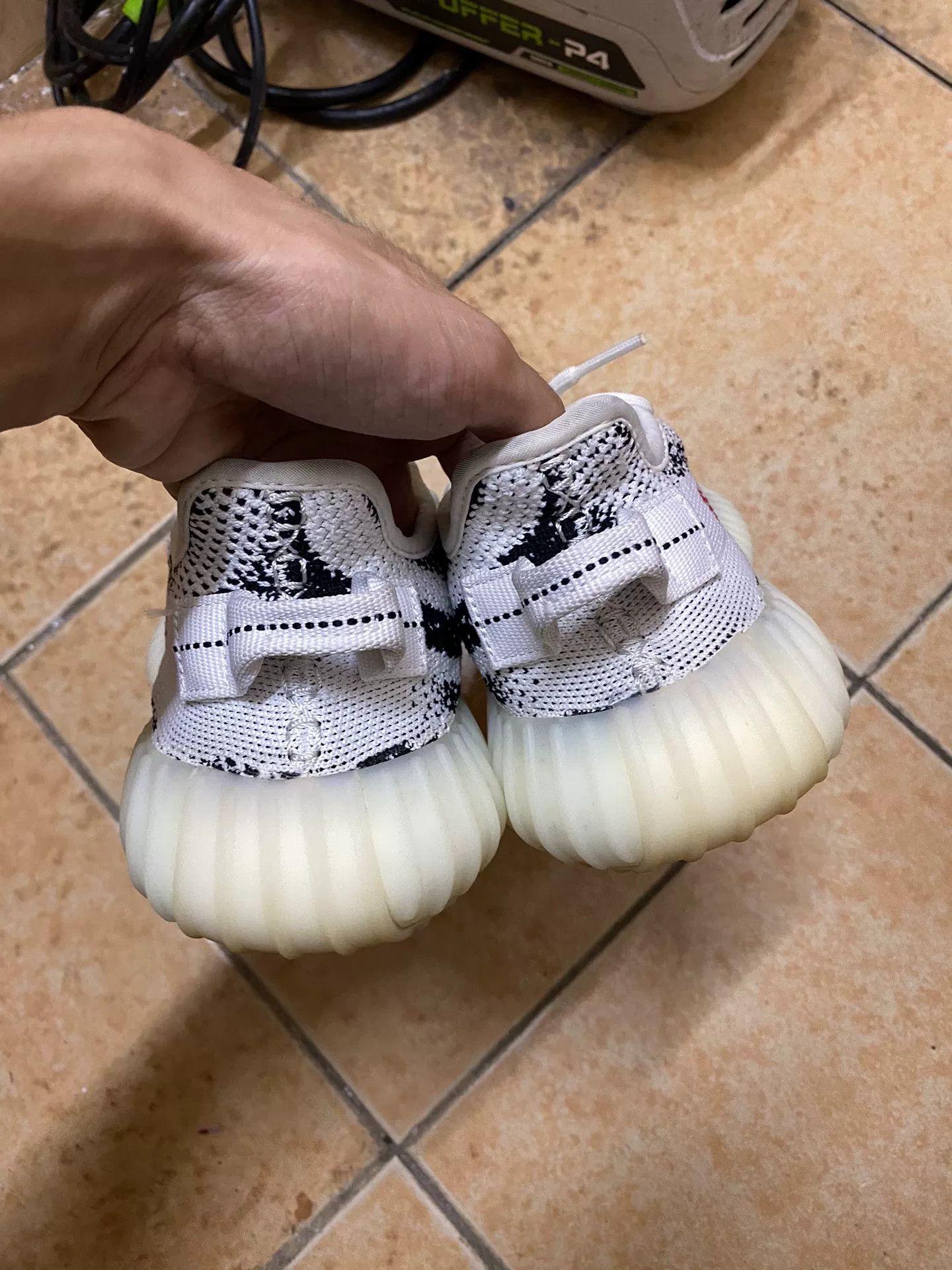 Adidas Adidas YEEZY350 Yellow Lowtop Sneakers 38 Men Size US 6 / EU 39 - 5 Thumbnail