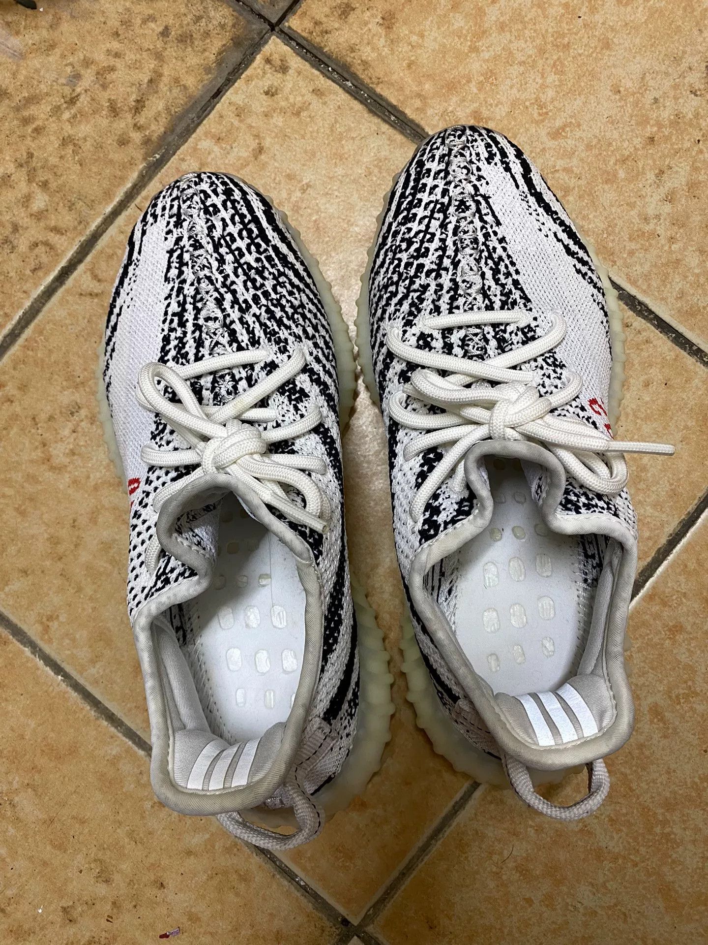 Adidas Adidas YEEZY350 Yellow Lowtop Sneakers 38 Men Size US 6 / EU 39 - 9 Thumbnail