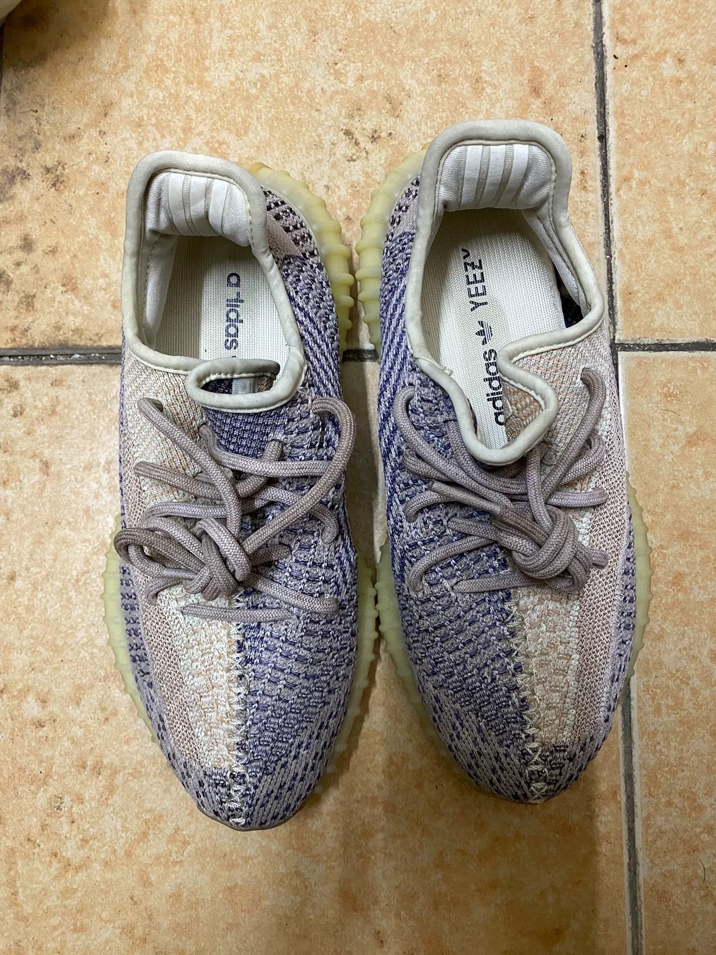 Yeezy Yeezy Gray Lowtop Sneakers 39 Men Size US 6.5 / EU 39-40 - 3 Thumbnail