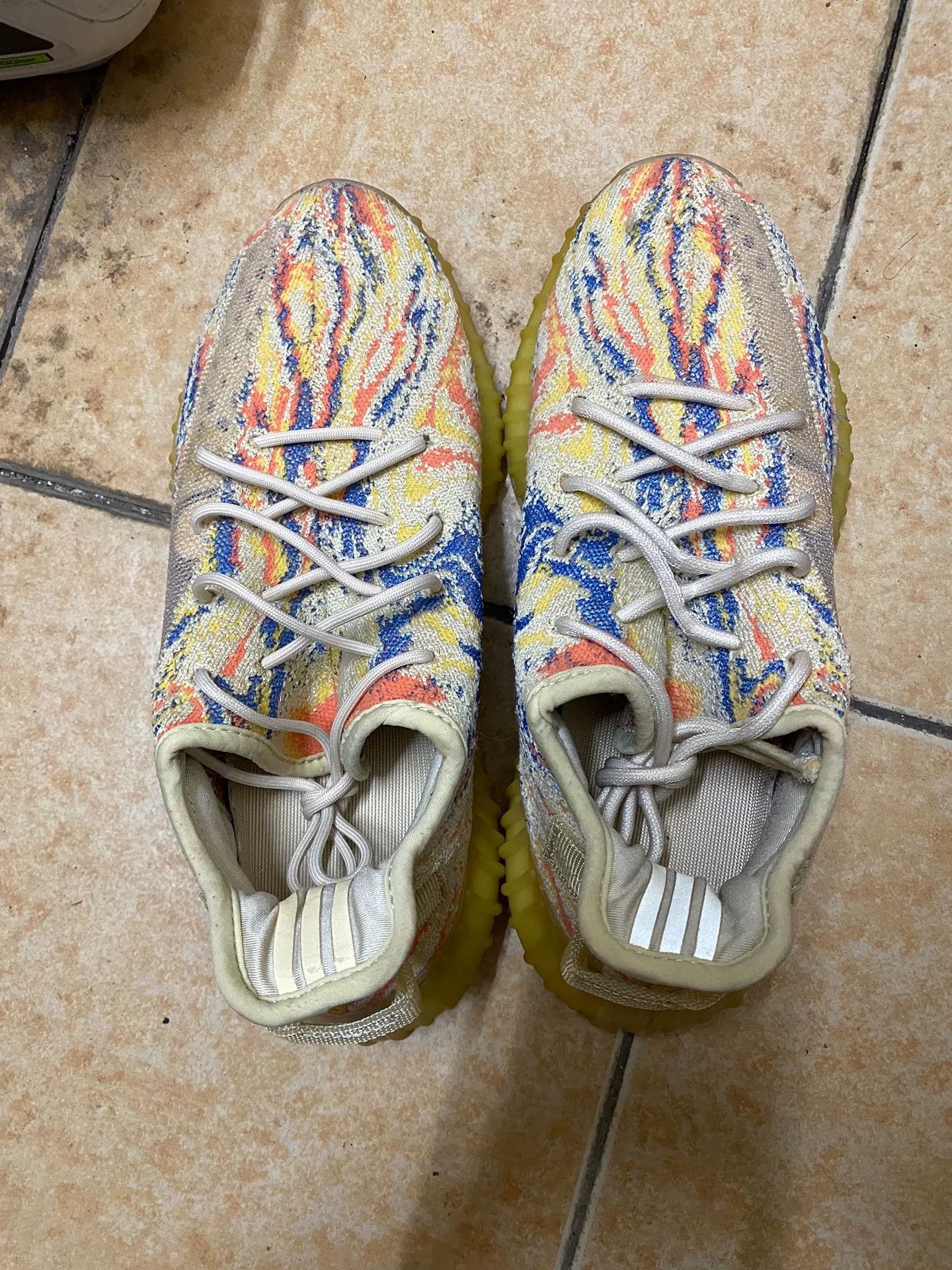 Adidas Adidas YEEZY350 Yellow Lowtop Sneakers 40 Men Size US 7.5 / EU 40-41 - 2 Thumbnail