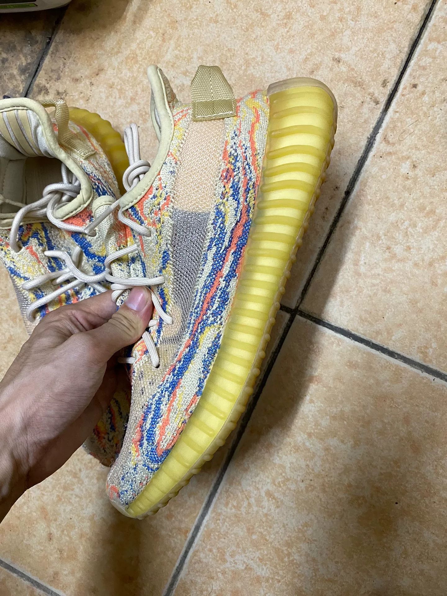 Adidas Adidas YEEZY350 Yellow Lowtop Sneakers 40 Men Size US 7.5 / EU 40-41 - 4 Thumbnail
