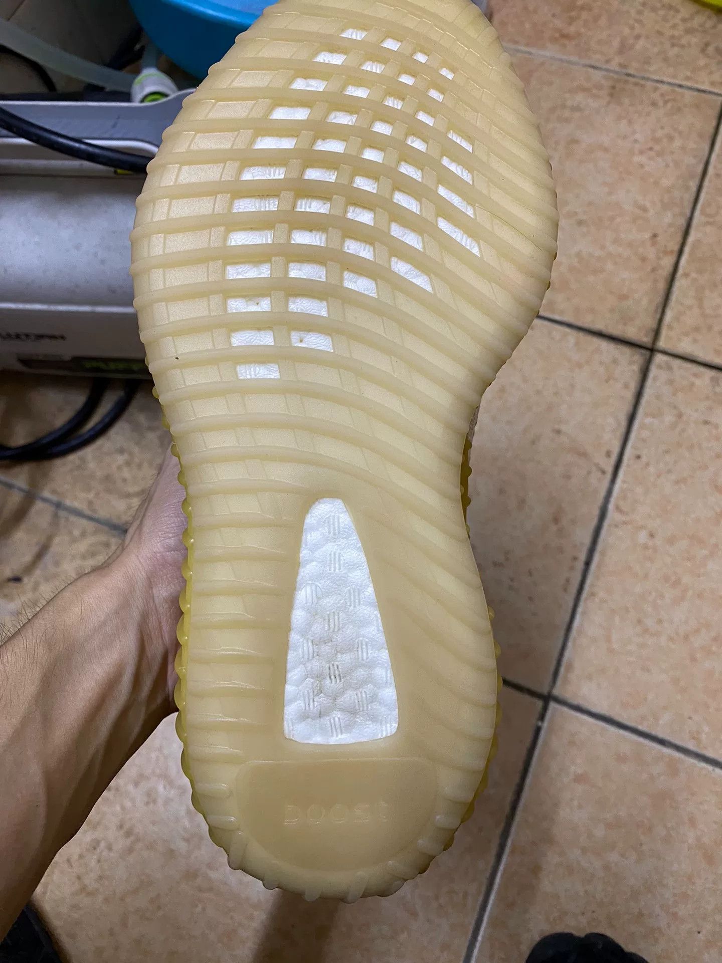 Adidas Adidas YEEZY350 Yellow Lowtop Sneakers 40 Men Size US 7.5 / EU 40-41 - 7 Thumbnail