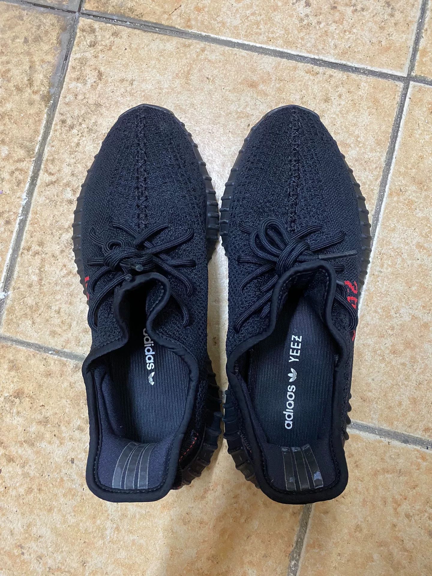 Adidas Adidas YEEZY350 Black Lowtop Sneakers 42 Men Size US 9 / EU 42 - 9 Thumbnail