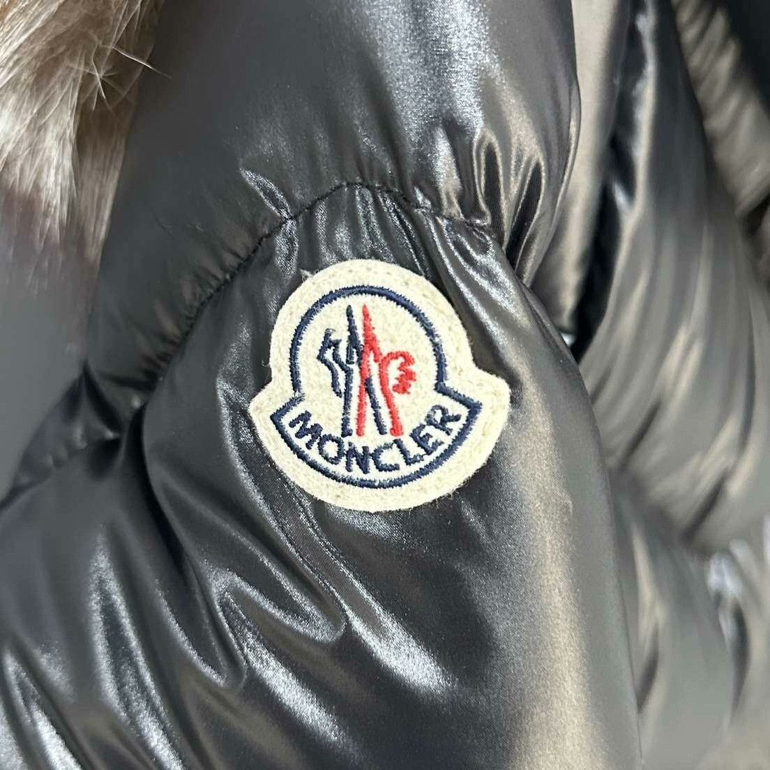 Moncler Moncler Down Down Jacket L Women Size L / US 10 / IT 46 - 7 Thumbnail
