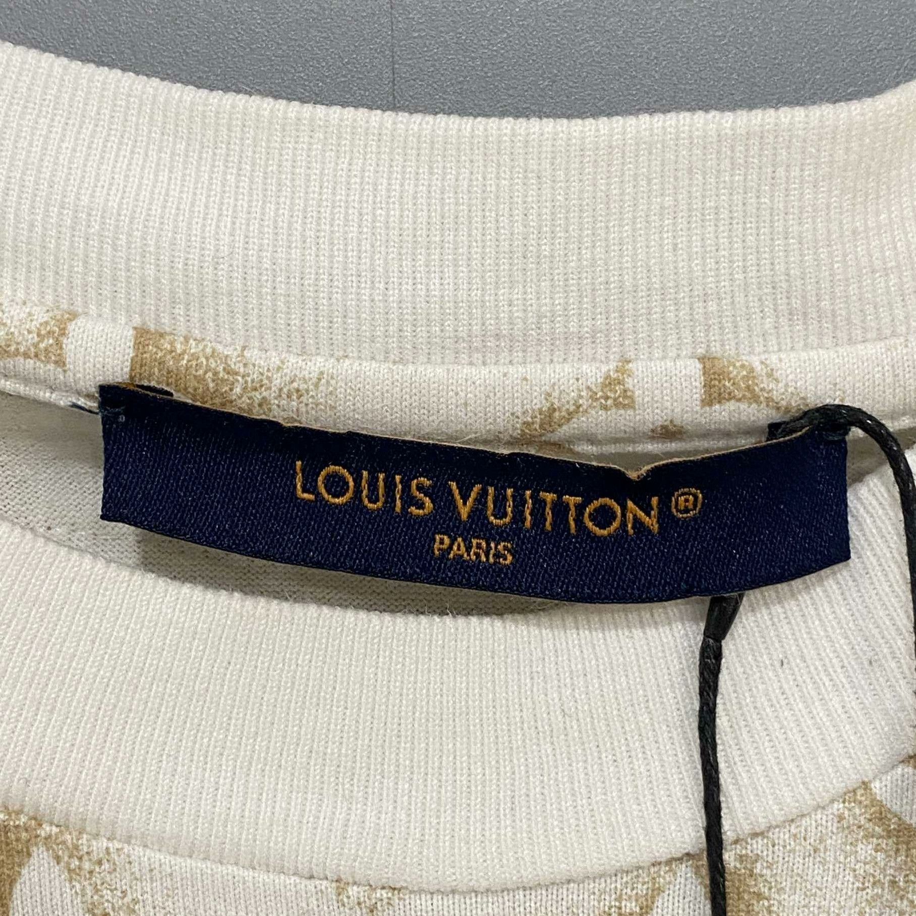Louis Vuitton Louis Vuitton Retro Beige T-Shirt s Men Size US S / EU 44-46 / 1 - 5 Thumbnail