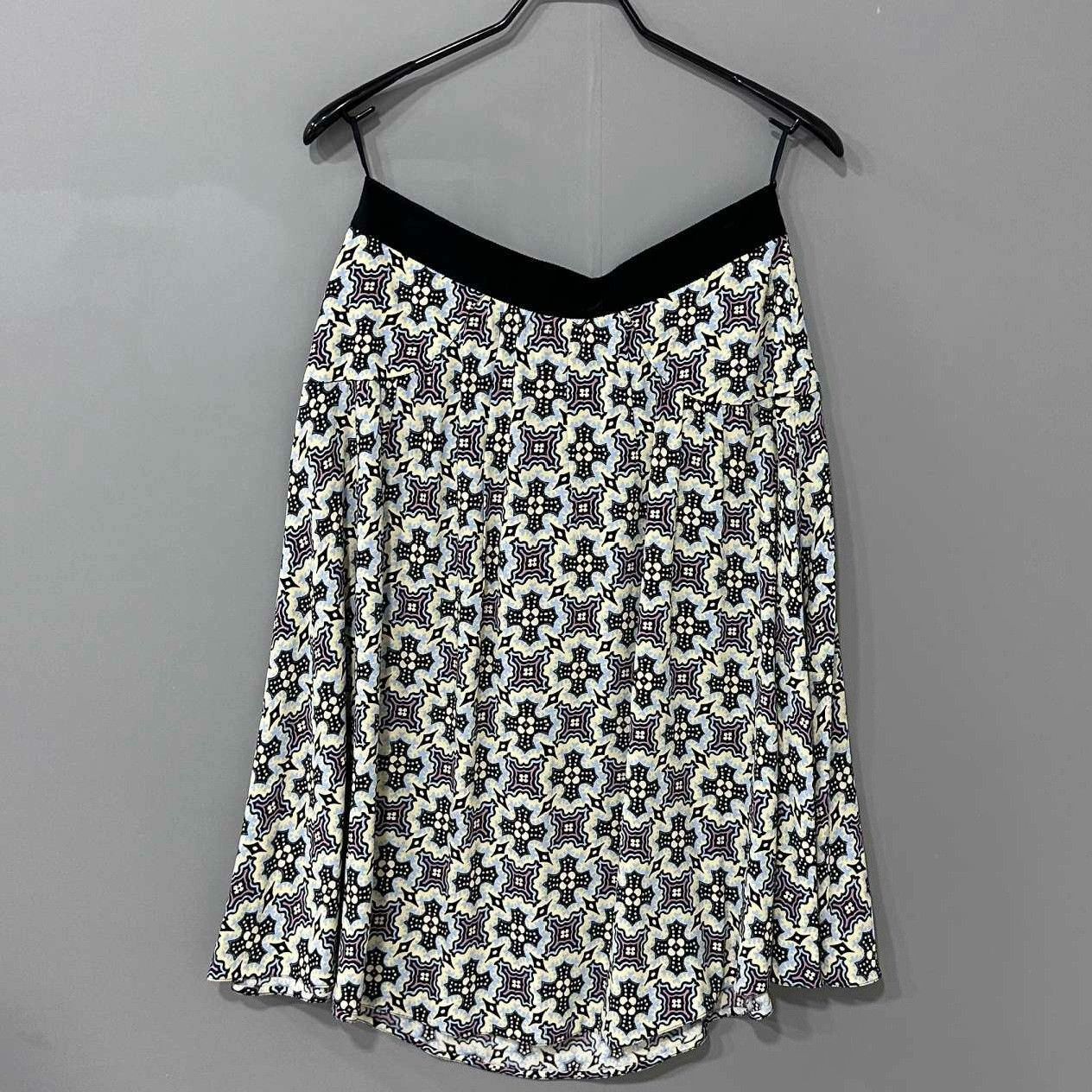 Prada Prada Printed Skirt 42 Women Size 42" / US 20 - 3 Thumbnail