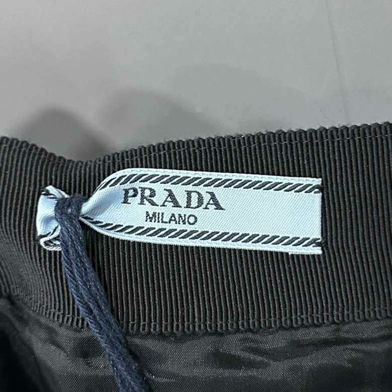 Prada Prada Printed Skirt 42 Women Size 42" / US 20 - 7 Thumbnail
