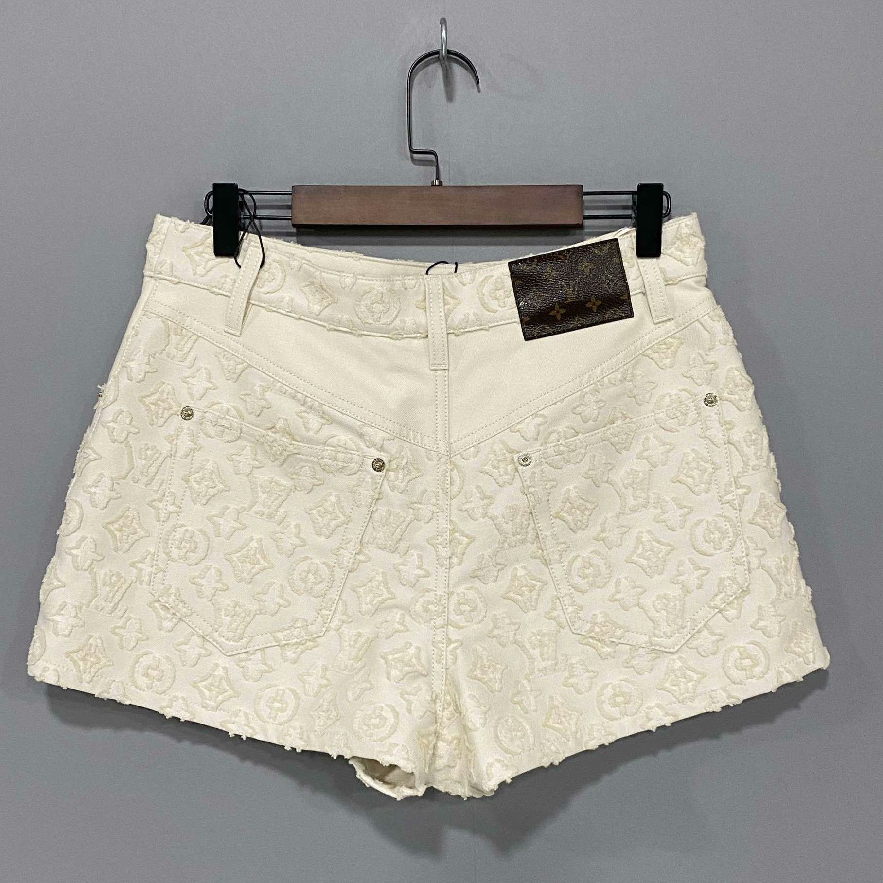 Louis Vuitton Louis Vuitton Pants 25 Women Size 25" / US 0 / IT 36 - 2 Thumbnail