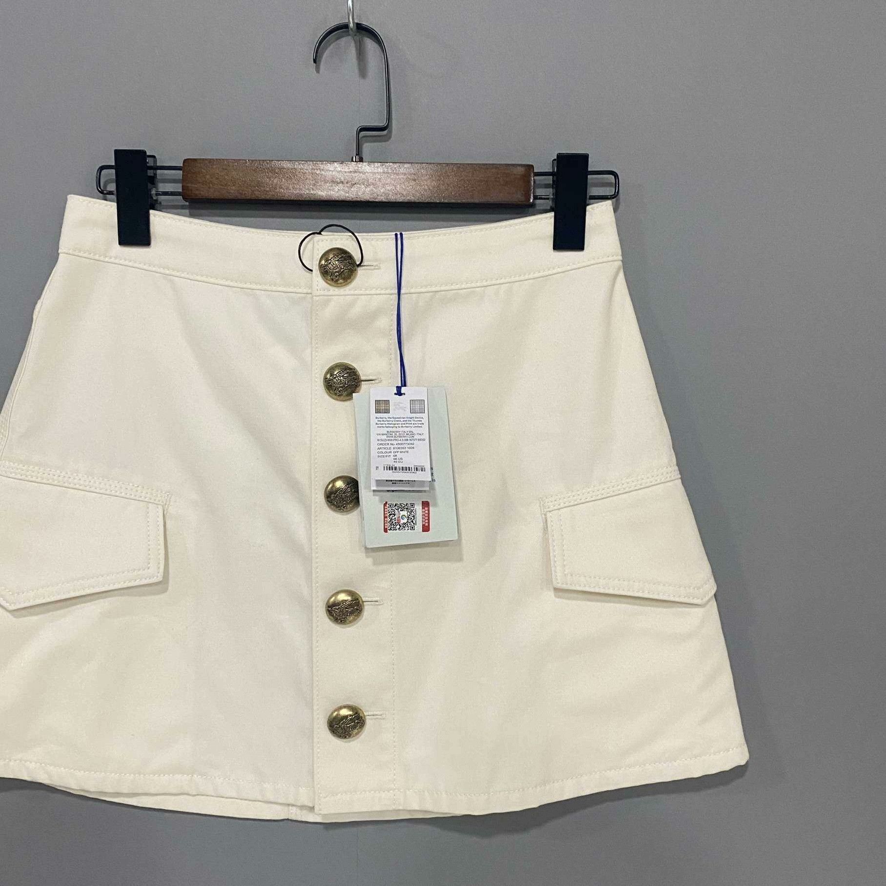 Burberry Burberry Denim Skirt uk_8 Women Size 27" / US 4 / IT 40 - 2 Thumbnail