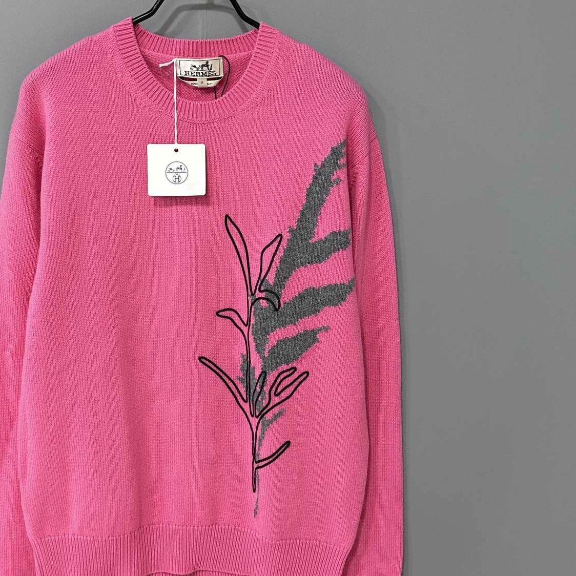 Hermes Hermes Printed Graphic Pink Sweater M Women Size M / US 6-8 / IT 42-44 - 2 Thumbnail