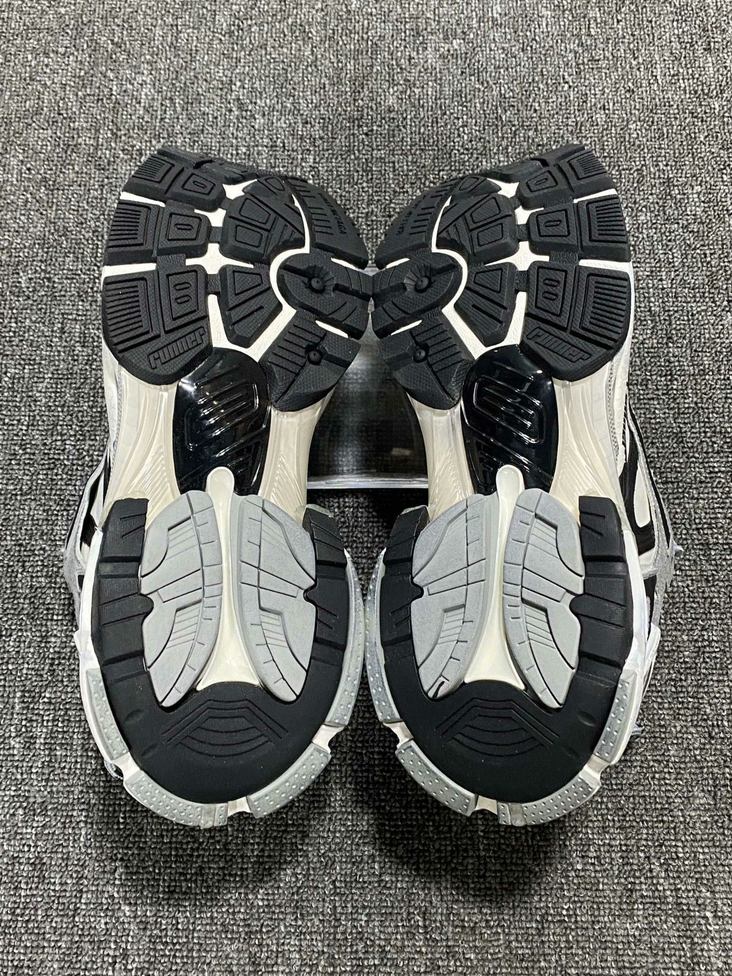 Balenciaga Balenciaga Running Gray Lowtop Sneakers 8.5 Men Size US 8.5 / EU 41-42 - 6 Thumbnail