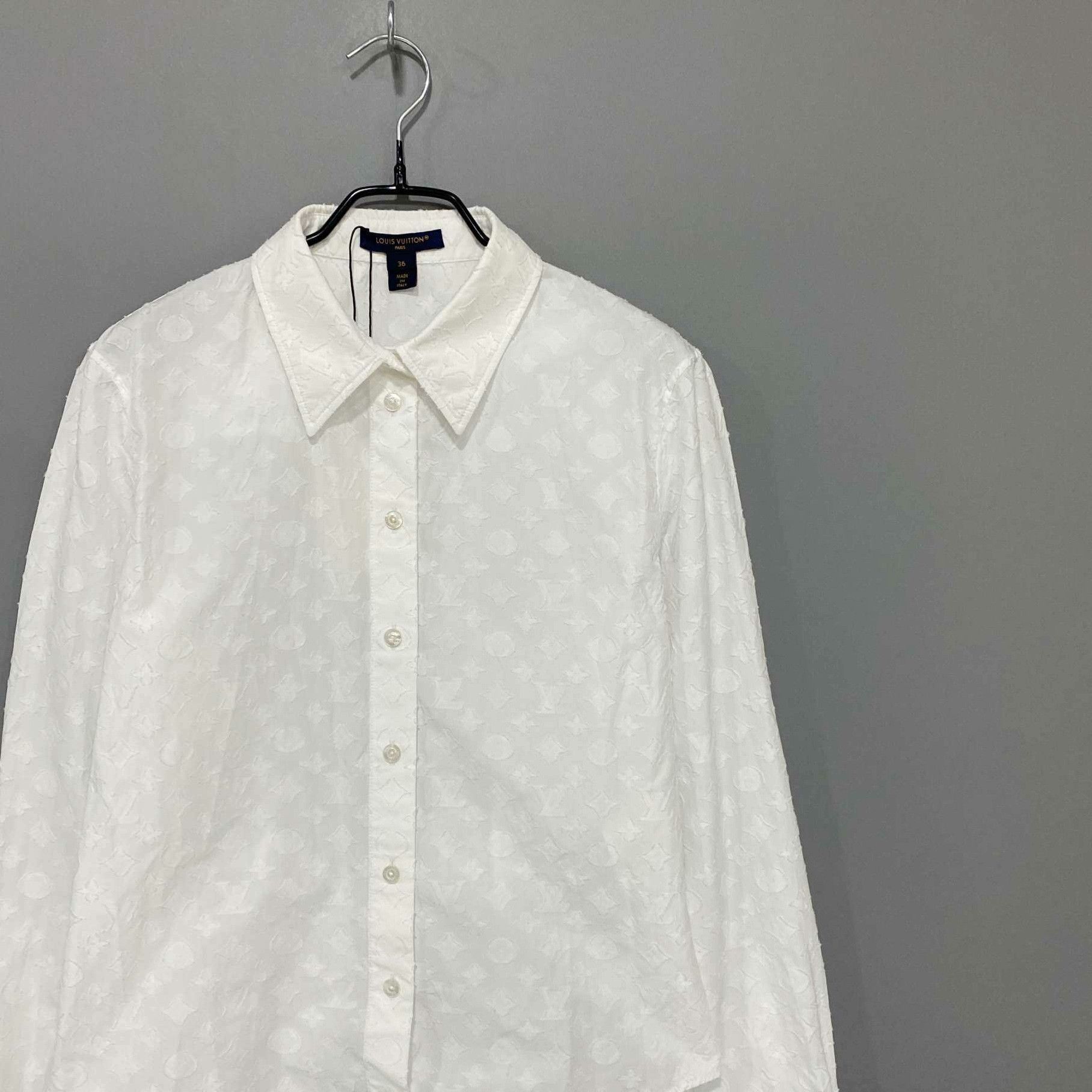 Louis Vuitton Louis Vuitton Retro White Button Up M Women Size M / US 6-8 / IT 42-44 - 2 Thumbnail