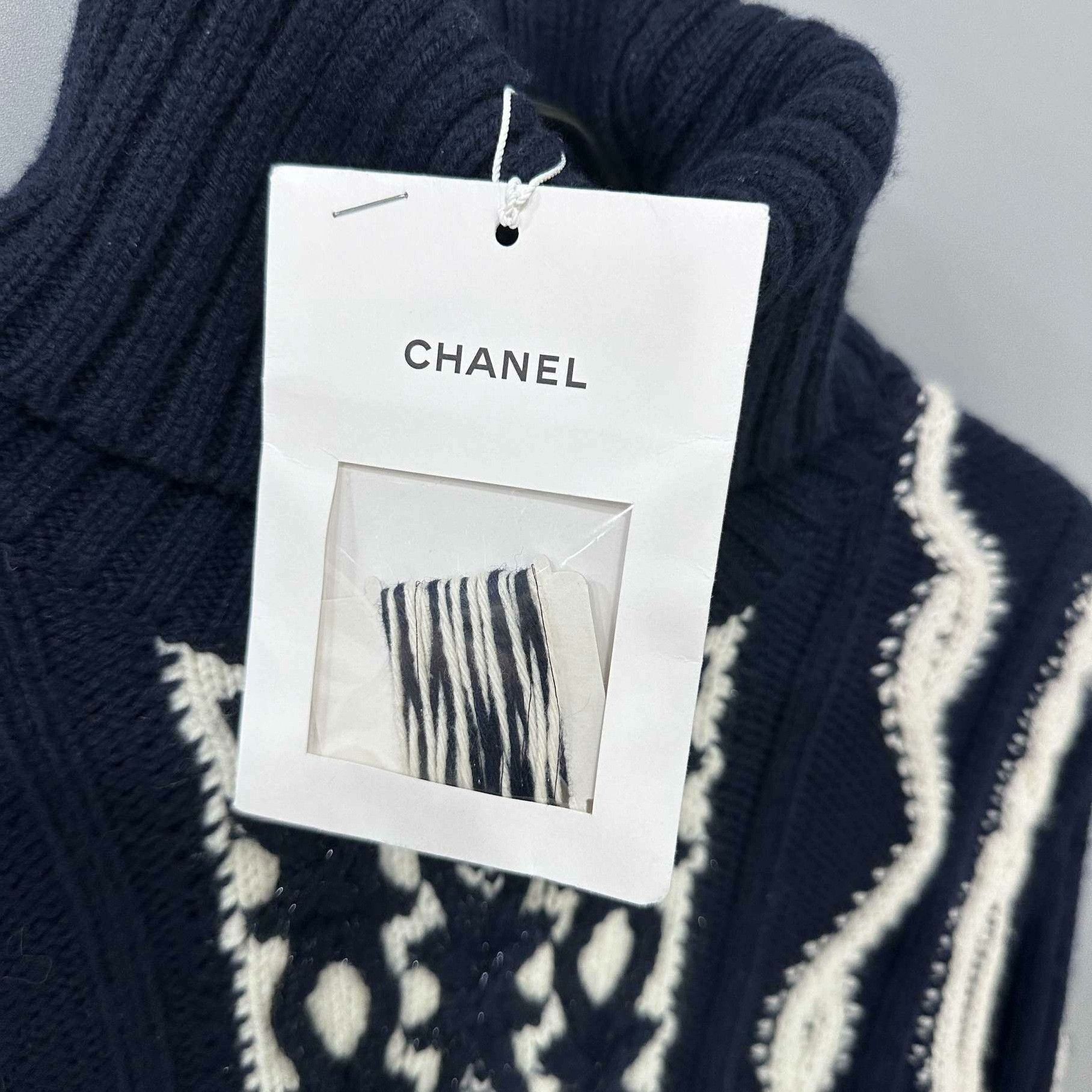 Chanel Chanel Knit Blue Sweater M Women Size M / US 6-8 / IT 42-44 - 5 Thumbnail